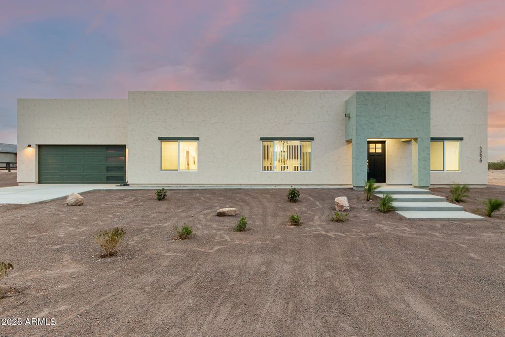 Photo of 33620 W Minnezona Avenue, Tonopah, AZ 85354 (MLS # 6921992)