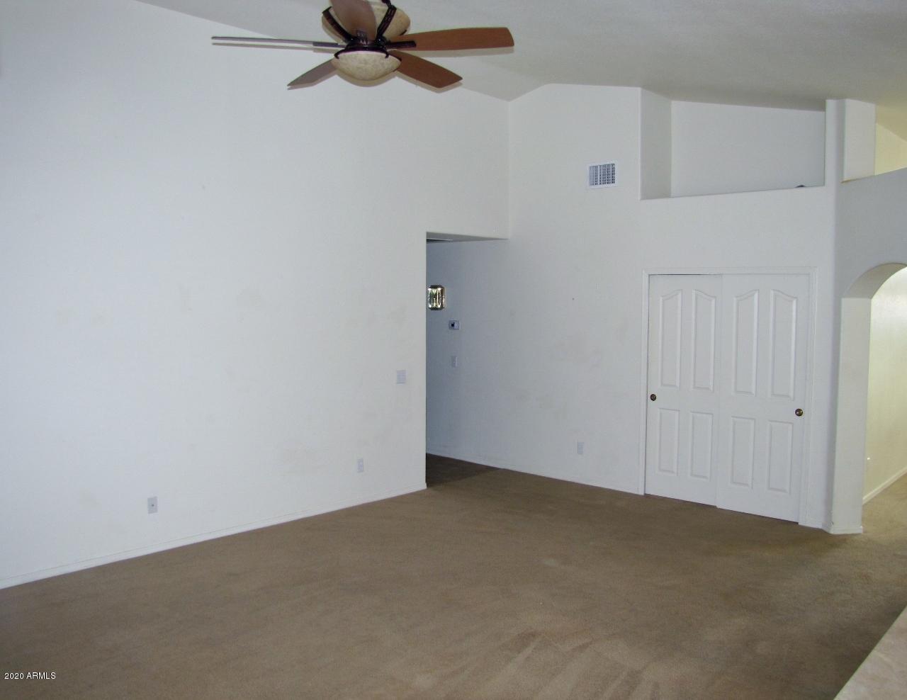CANYON DE FLORES PHASE 2D - Residential Lease