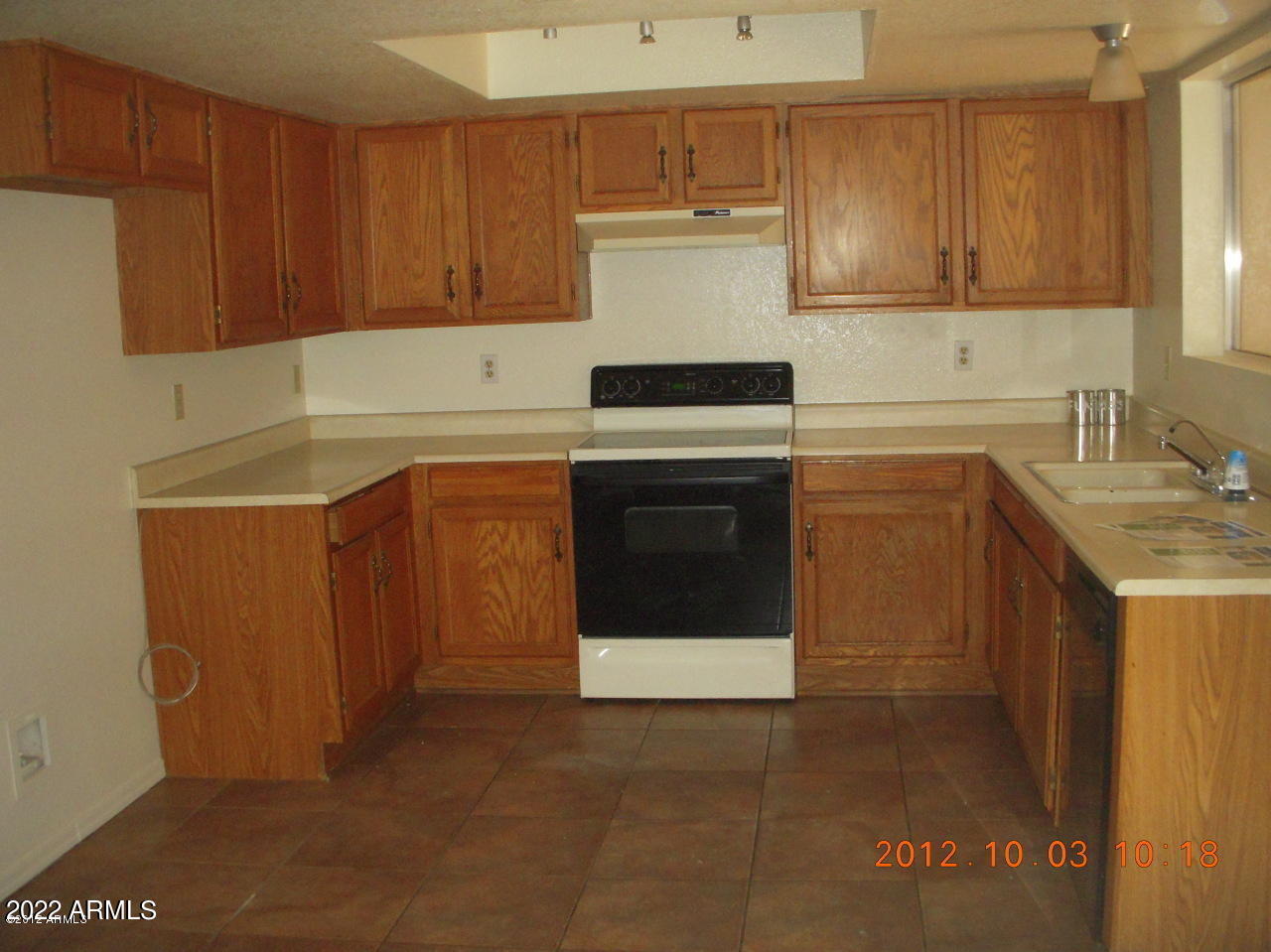 1109 N Oak Court