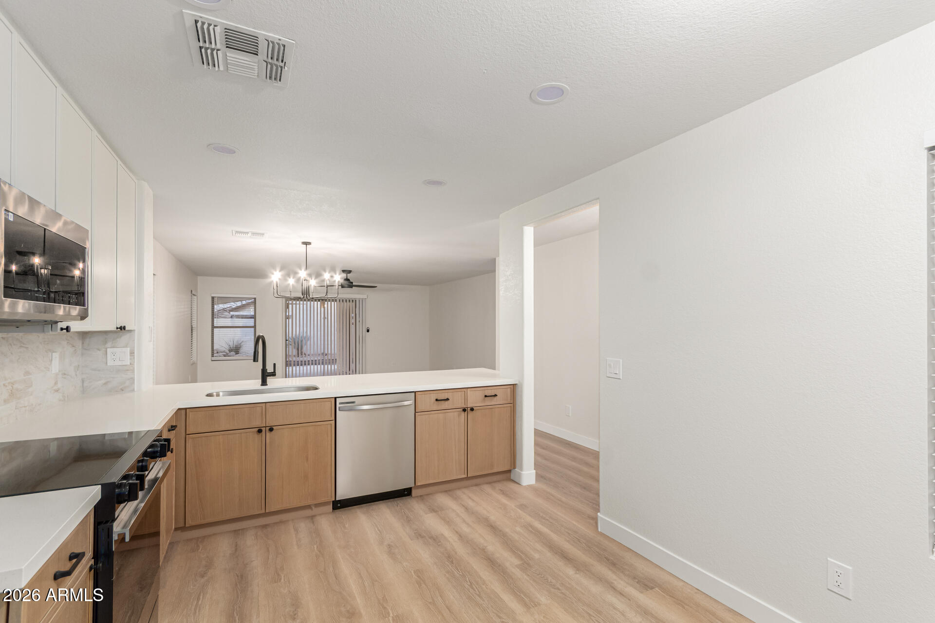 10503 E ARCADIA Avenue