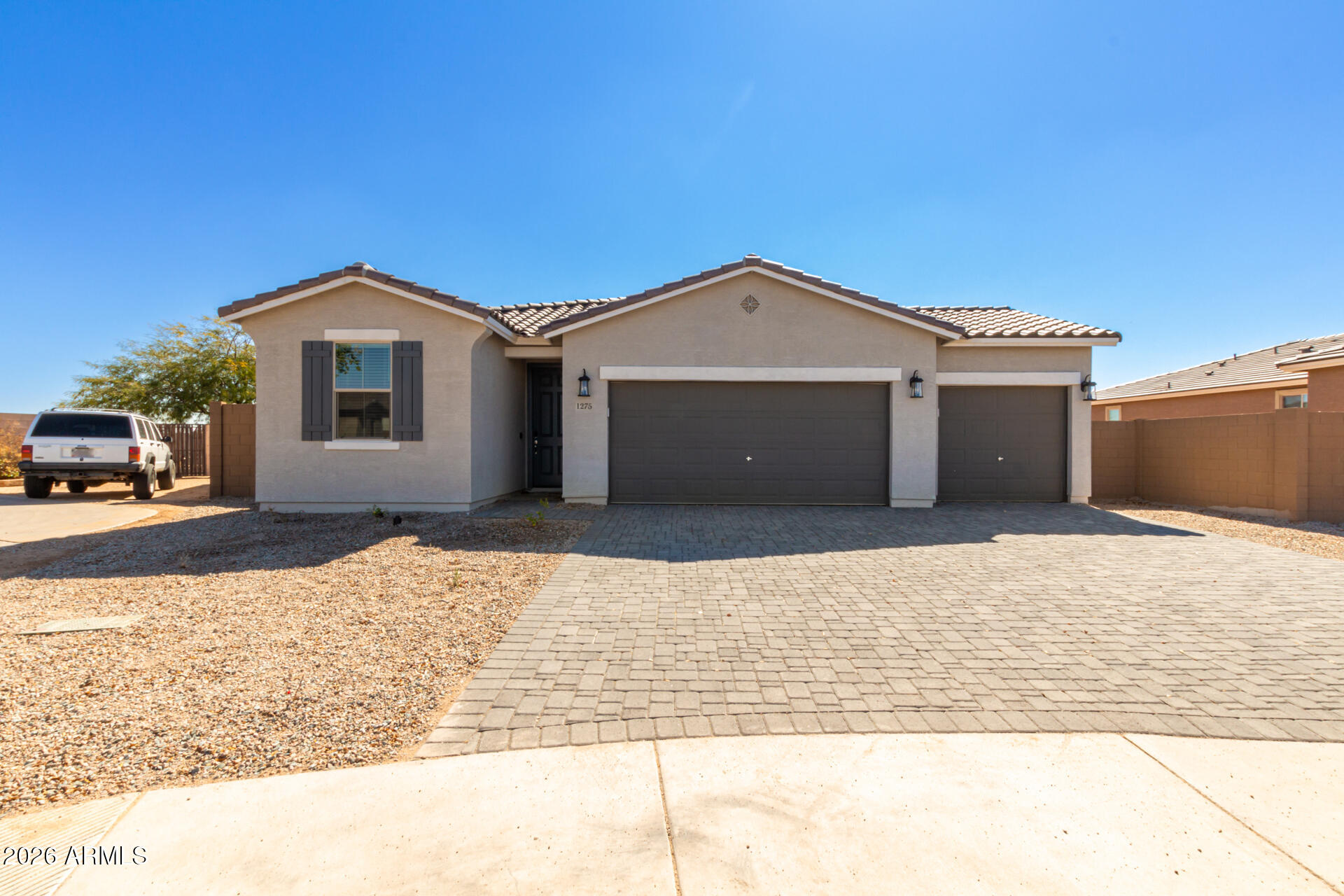 1275 E JAHNS Drive