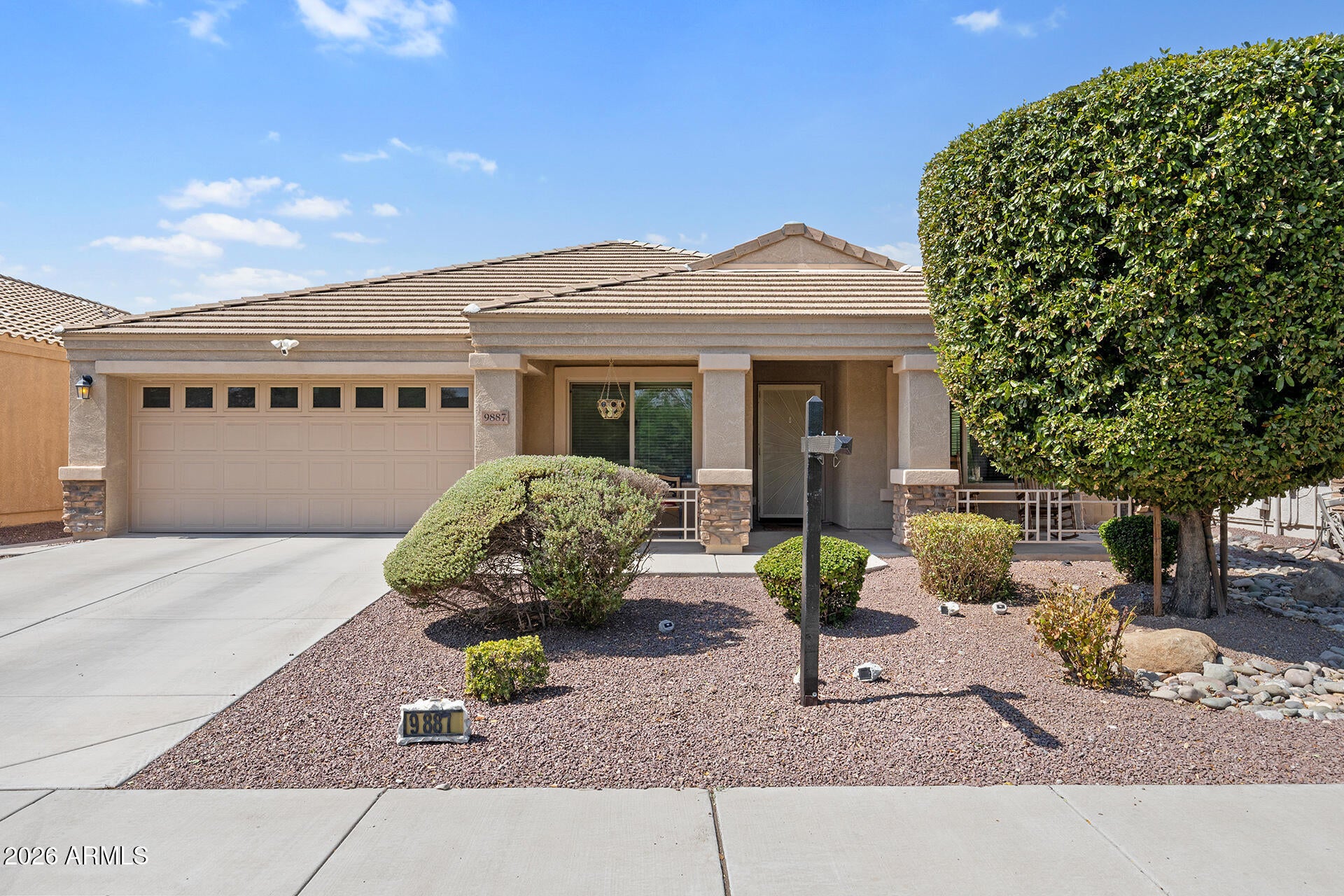 9887 W HARMONY Lane