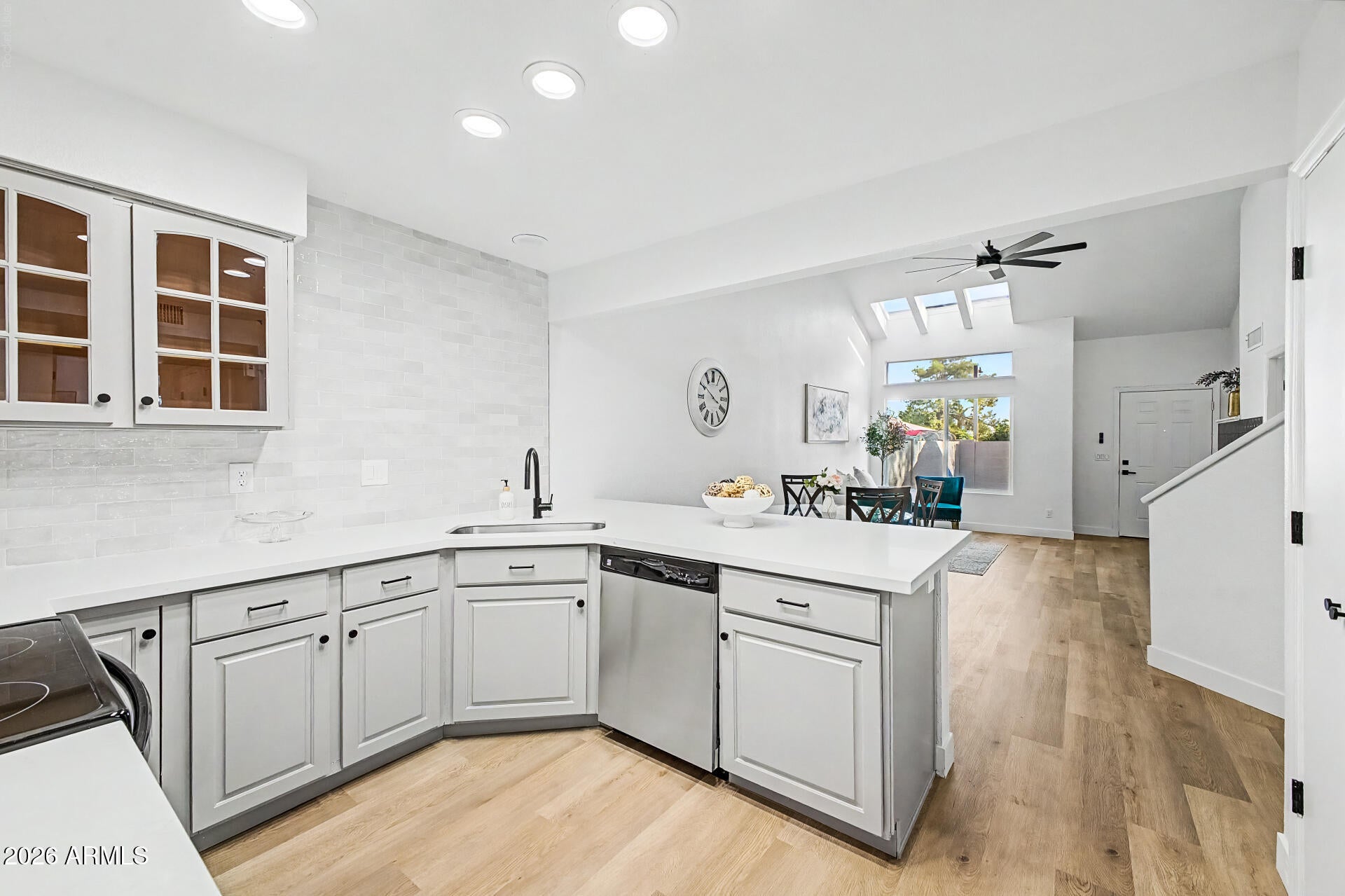 3302 E AIRE LIBRE Avenue 102