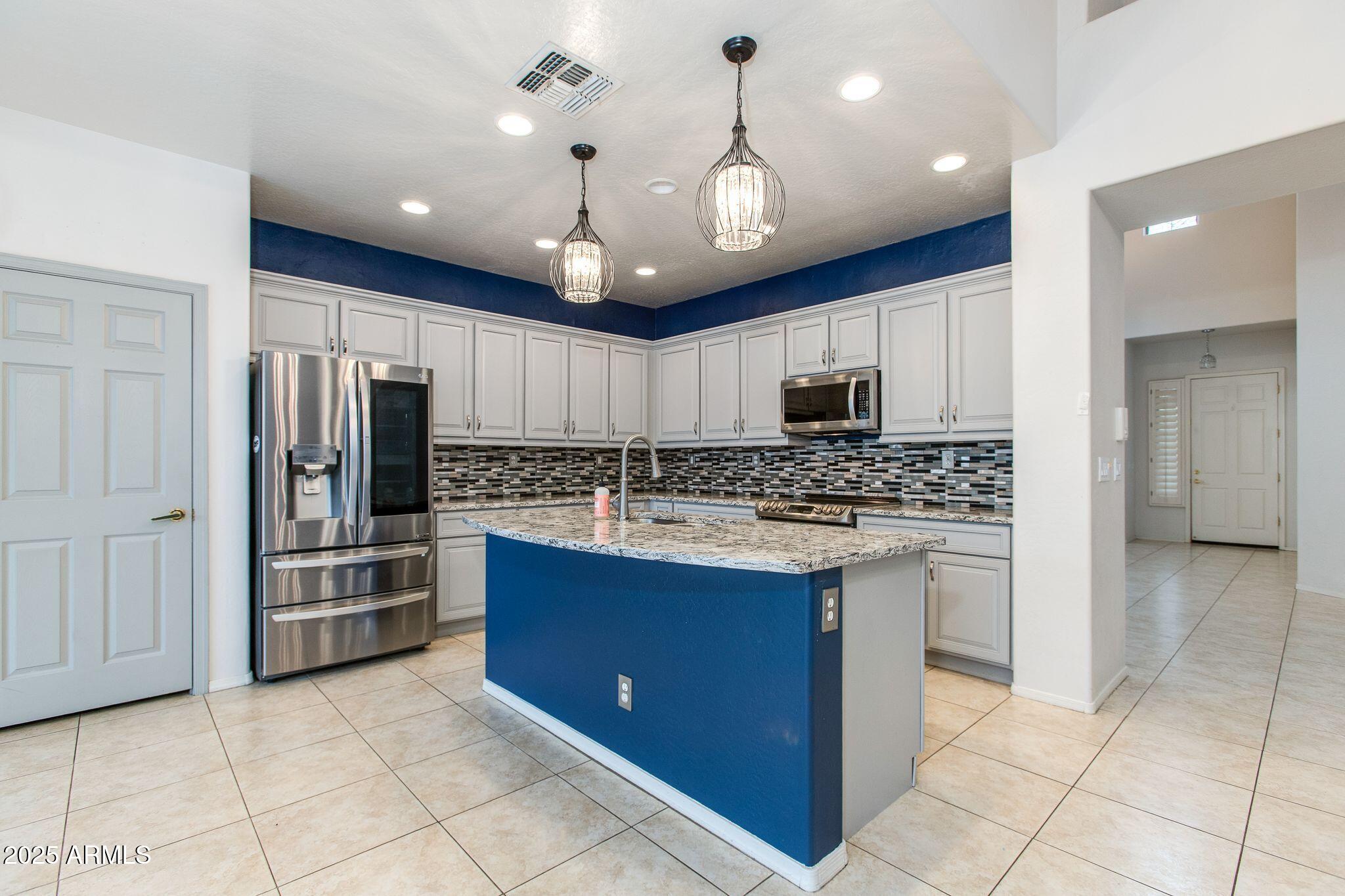 40332 N HIGH NOON Way