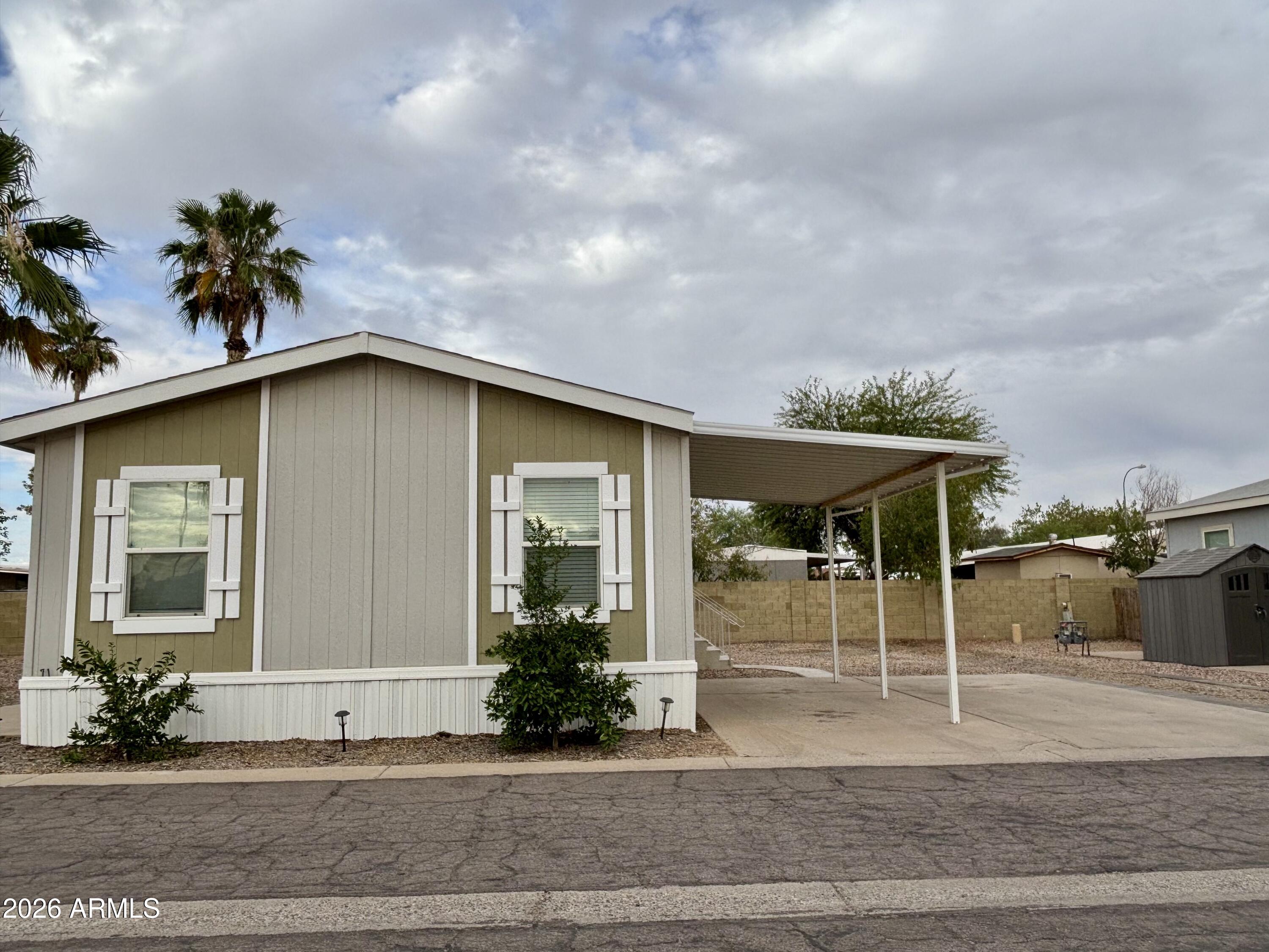 7302 W Peoria Avenue 71