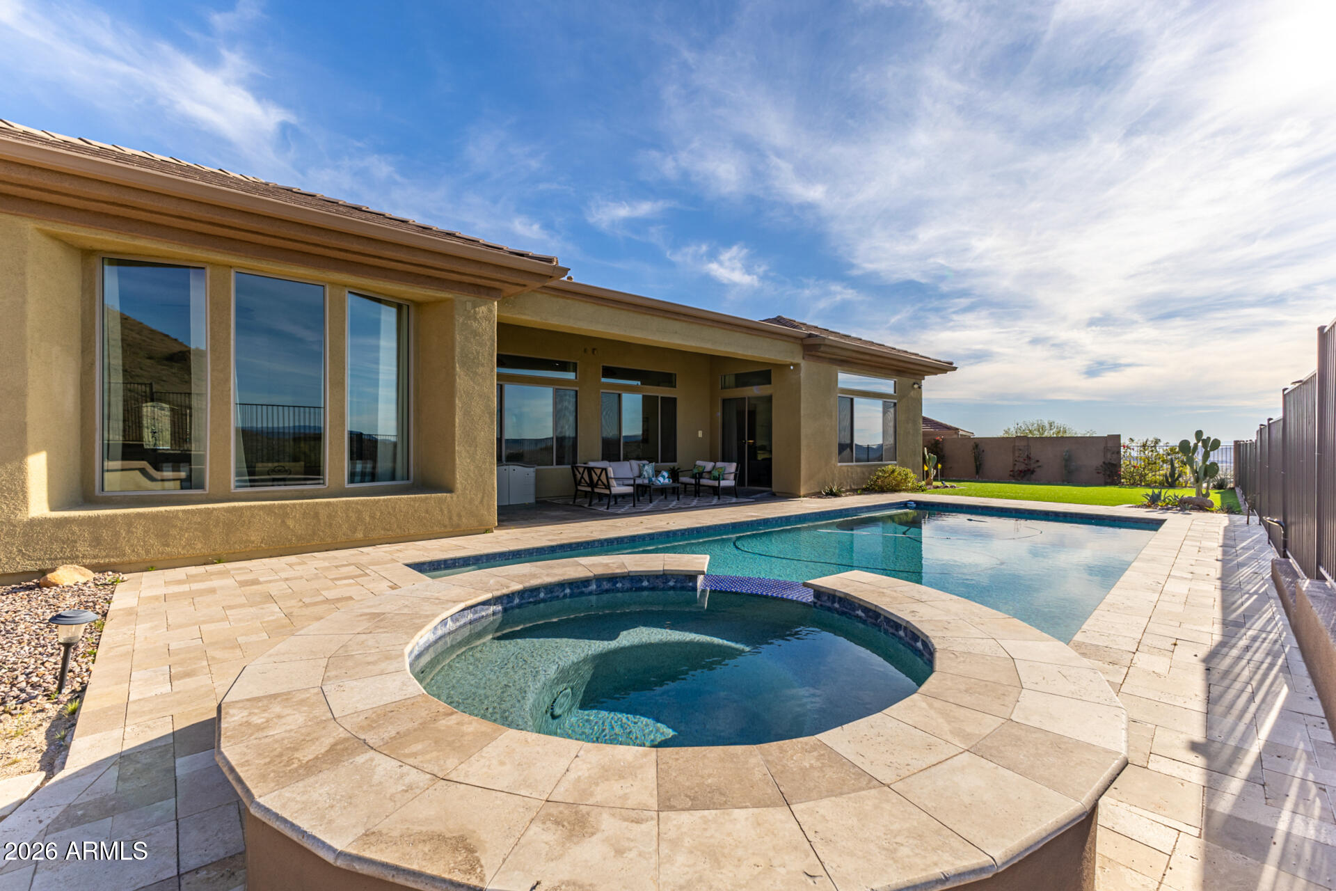 2604 W SHINNECOCK Way