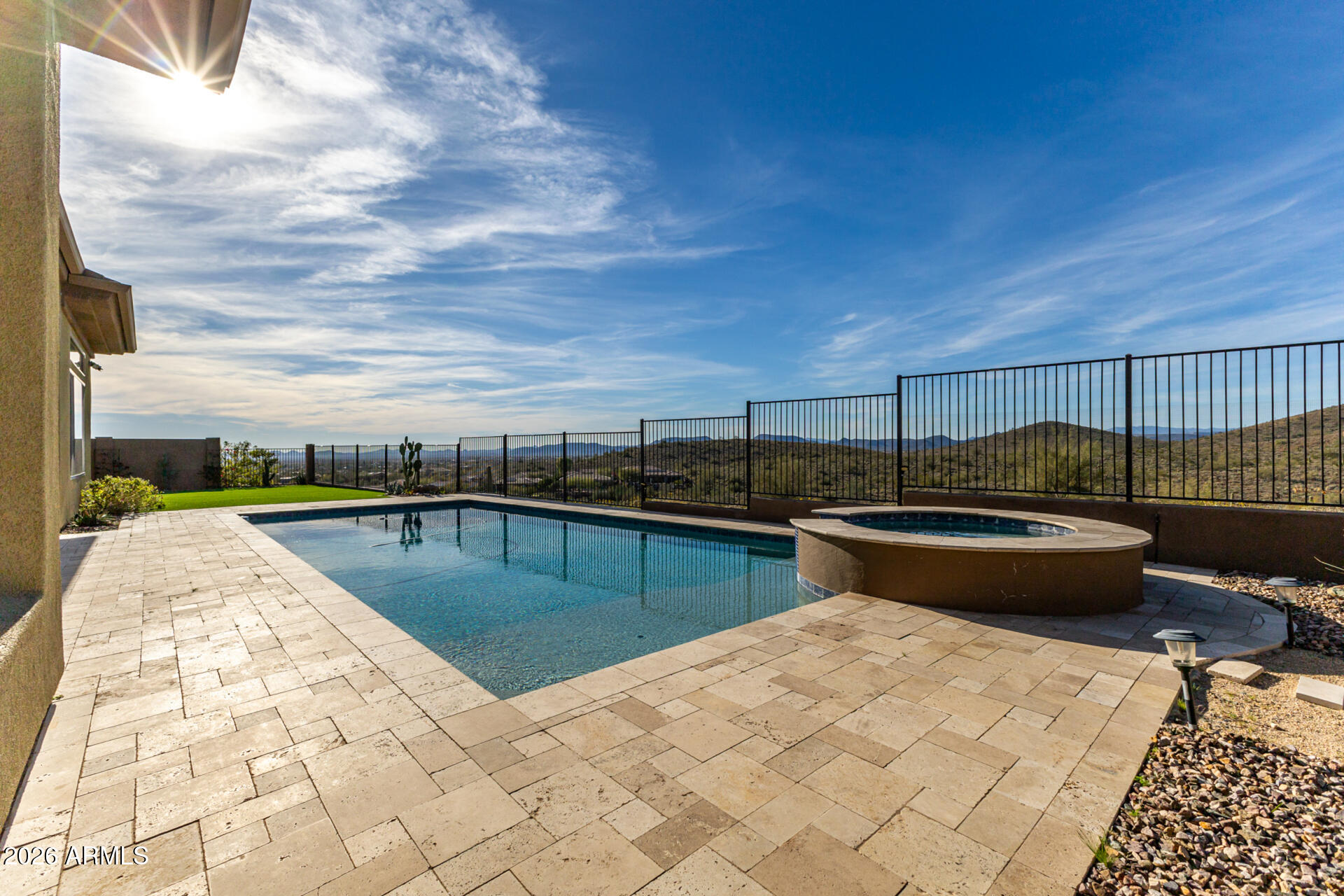 2604 W SHINNECOCK Way