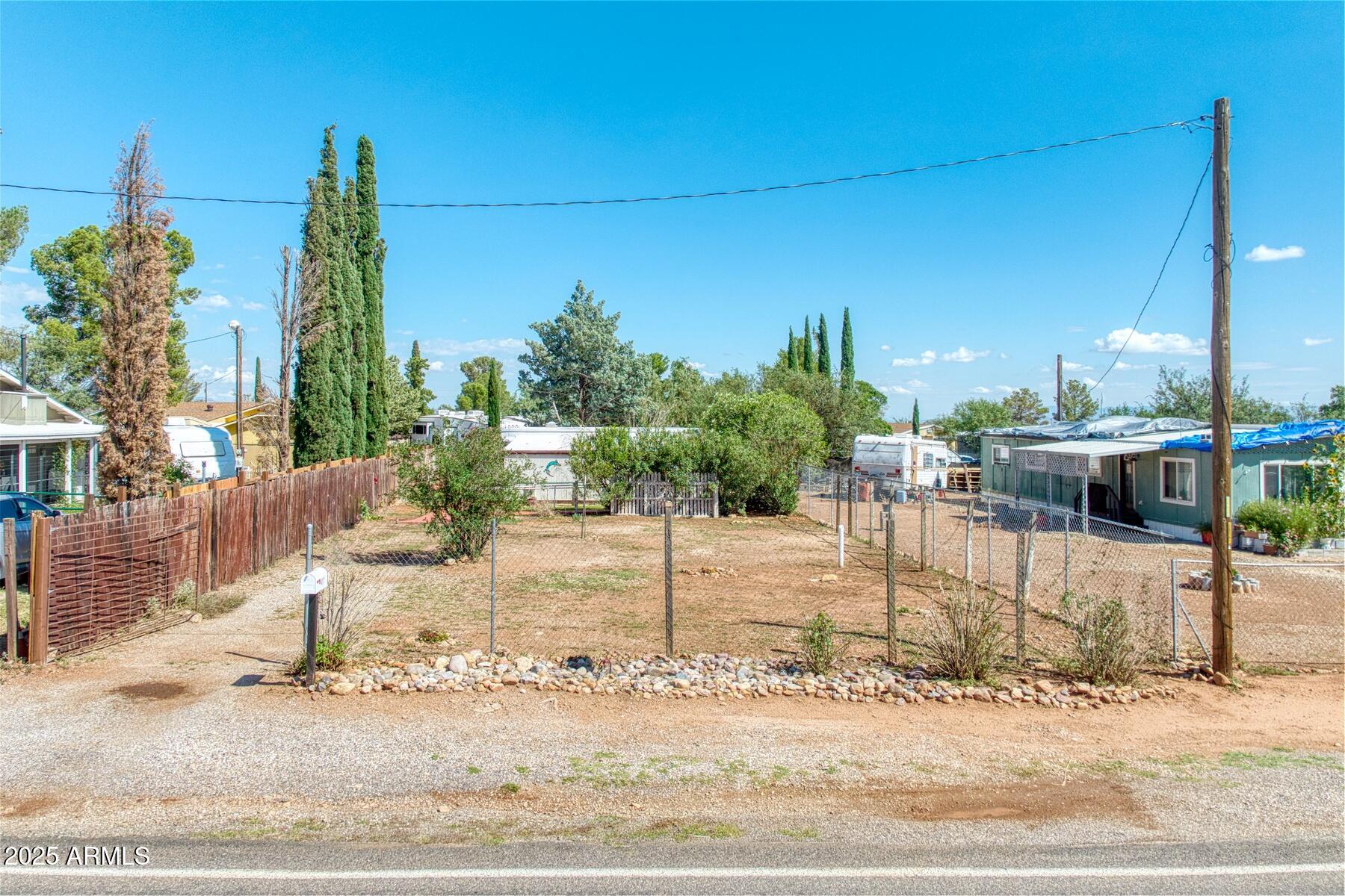 4911 E Bevers Street