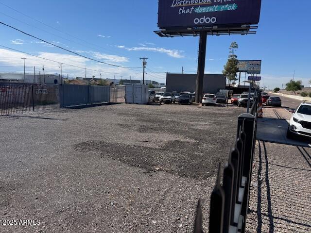 1245 E MARICOPA Freeway