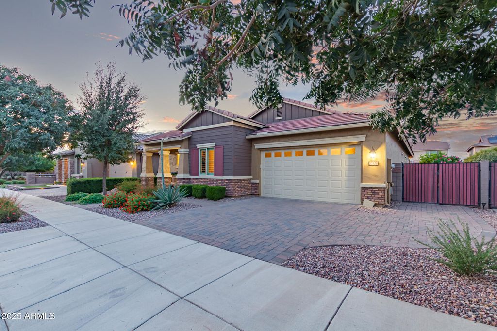 Photo of 20320 E Canary Way, Queen Creek, AZ 85142 (MLS # 6949258)