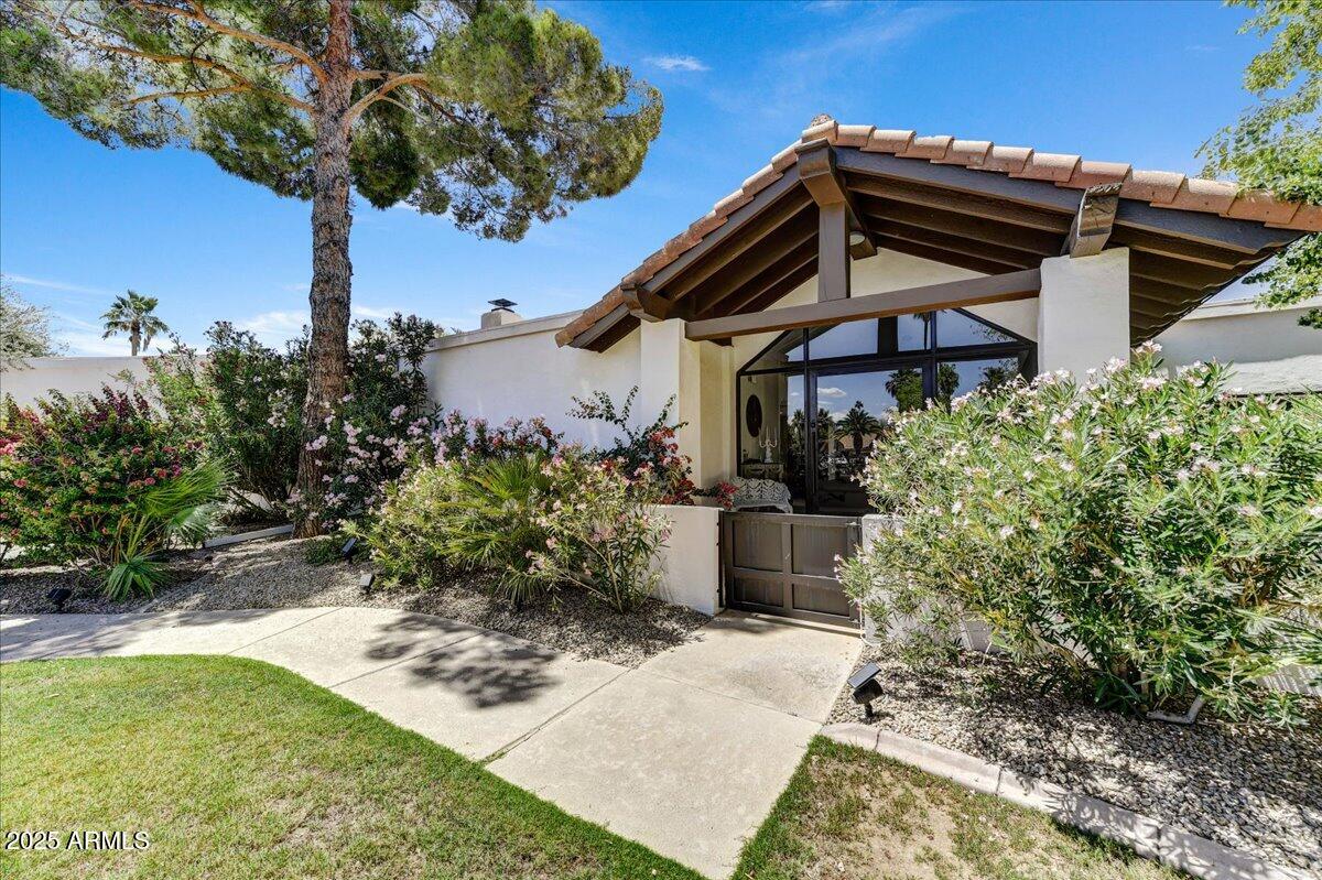 10157 E SAN SALVADOR Drive