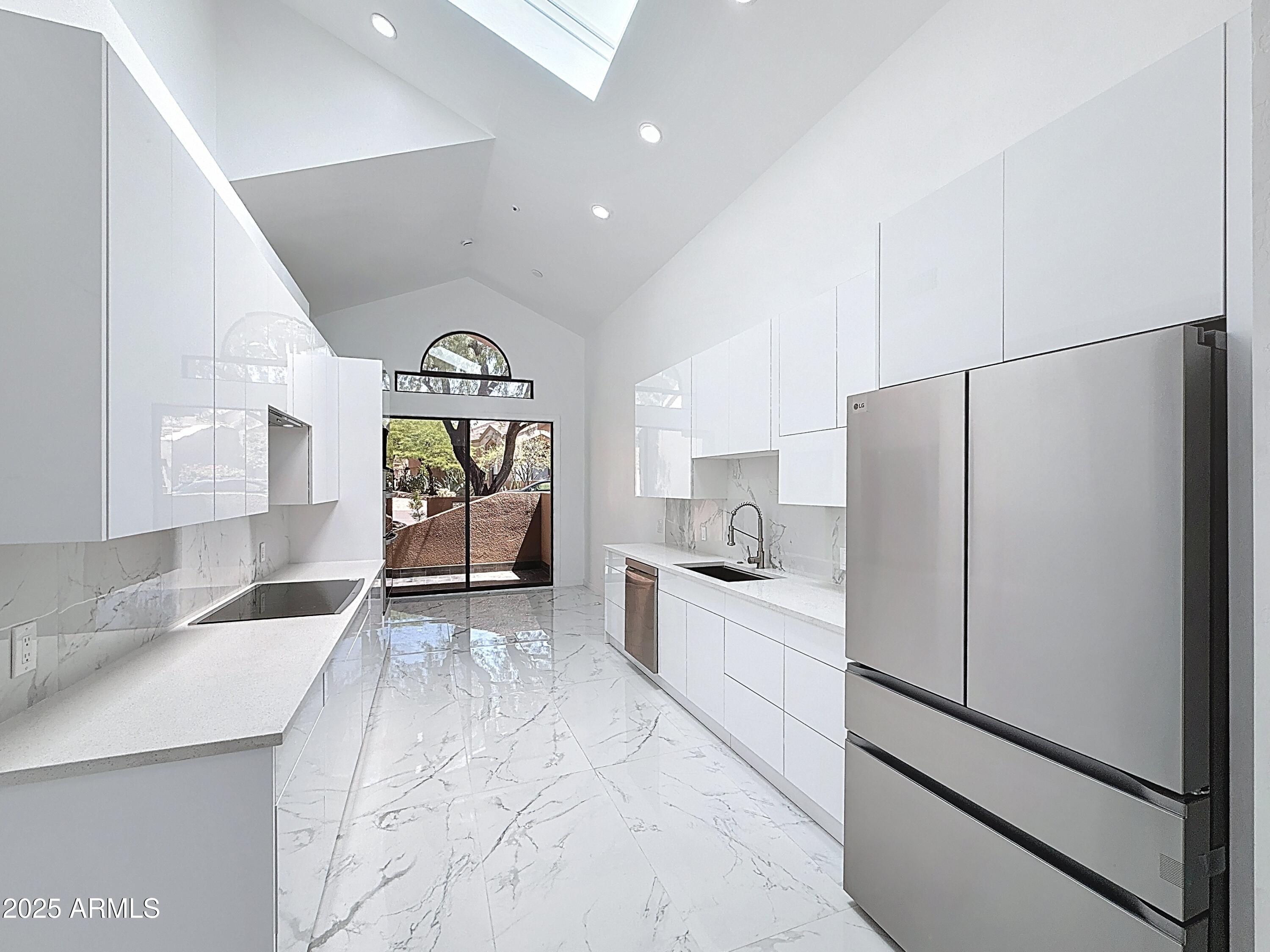 25150 N WINDY WALK Drive 14