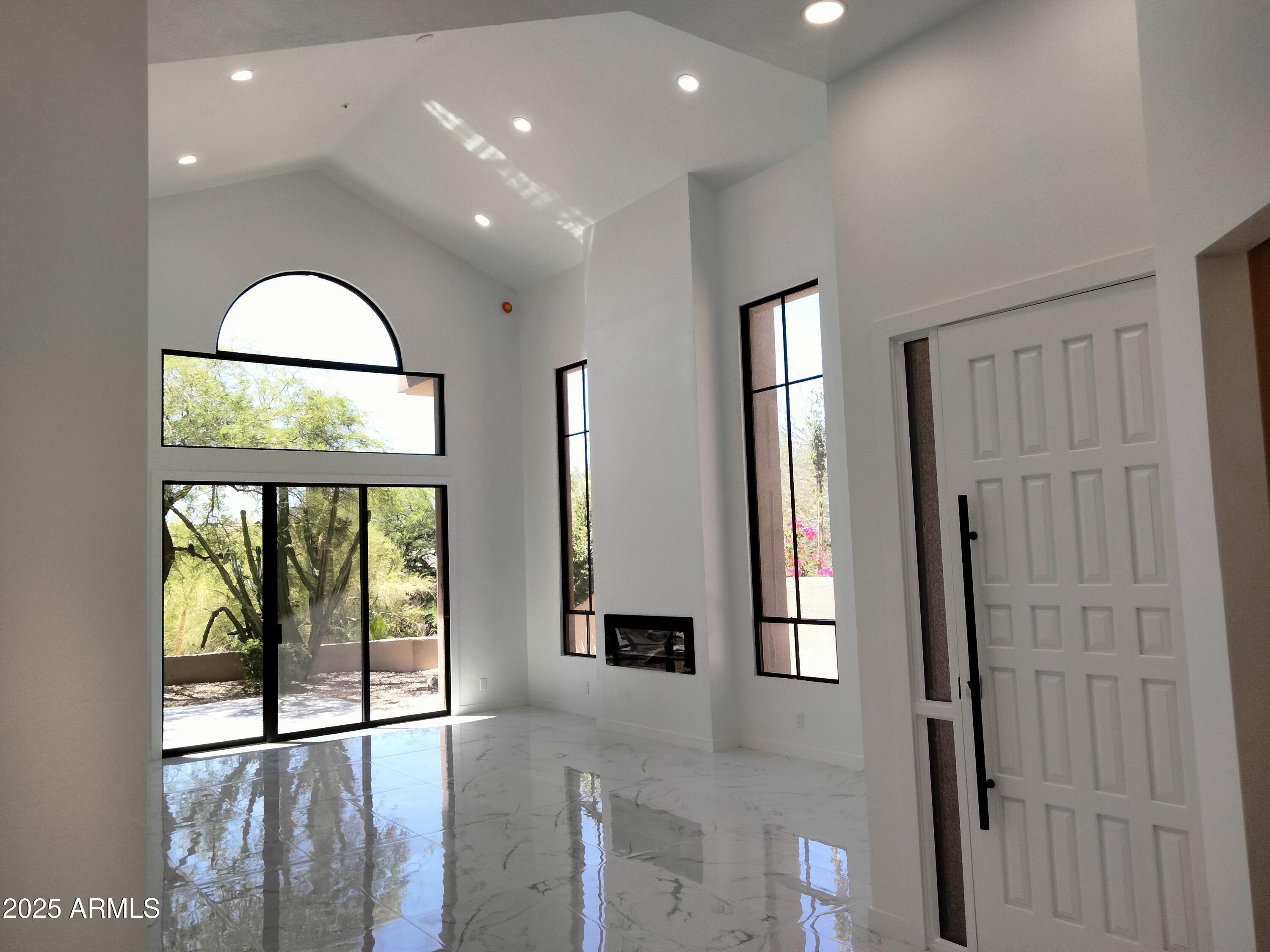25150 N WINDY WALK Drive 14