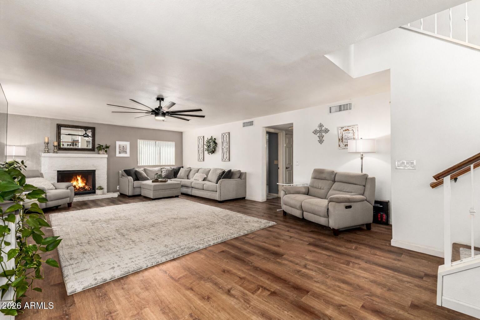 617 E SARATOGA Street