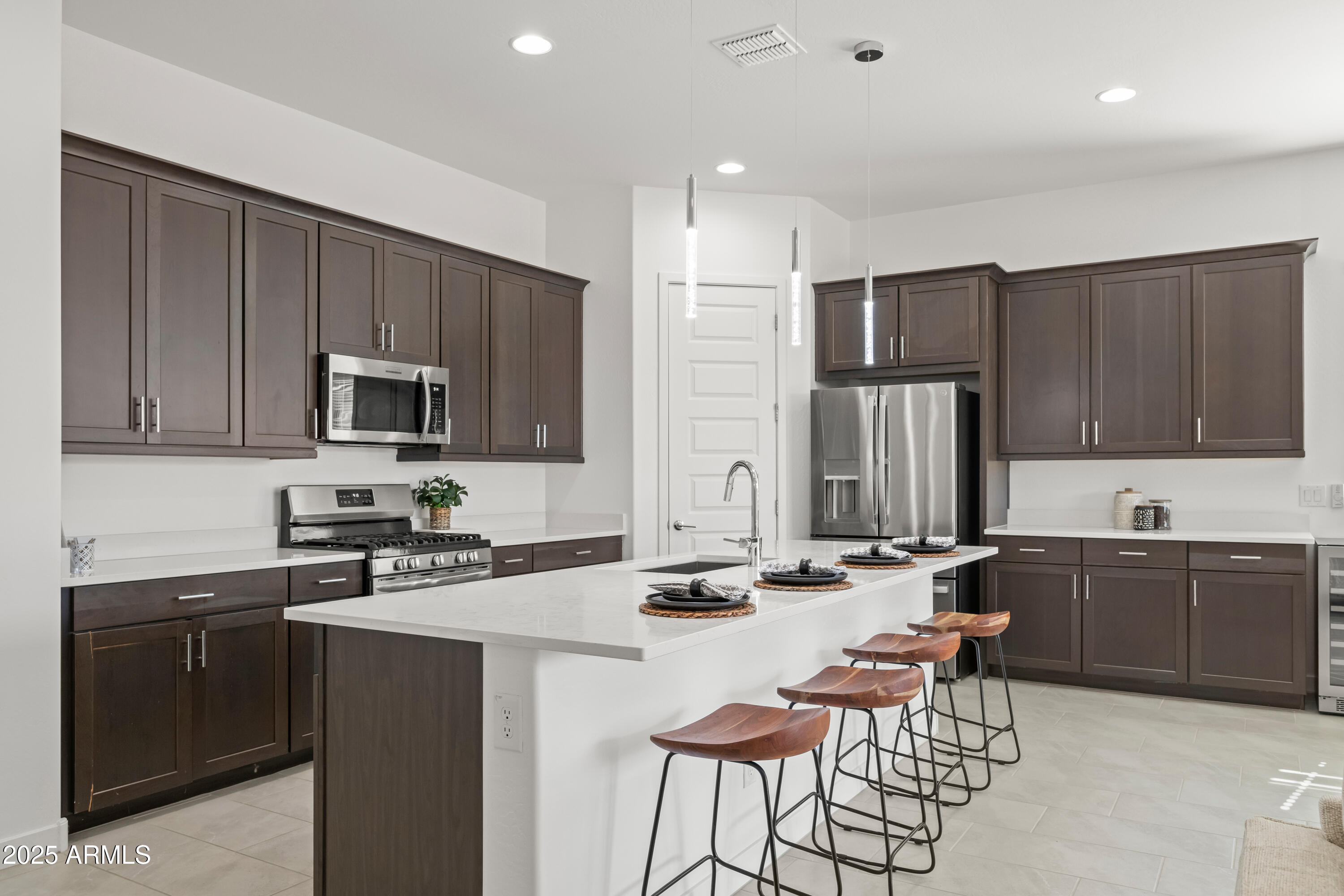 2027 W SLEEPY RANCH Road