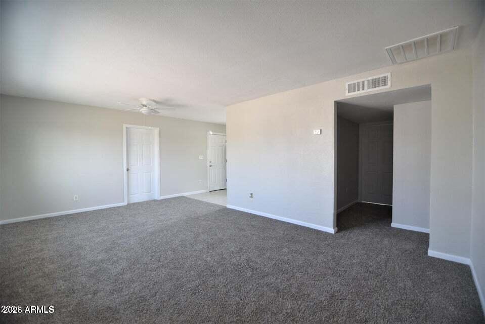 2535 E SOUTHGATE Avenue