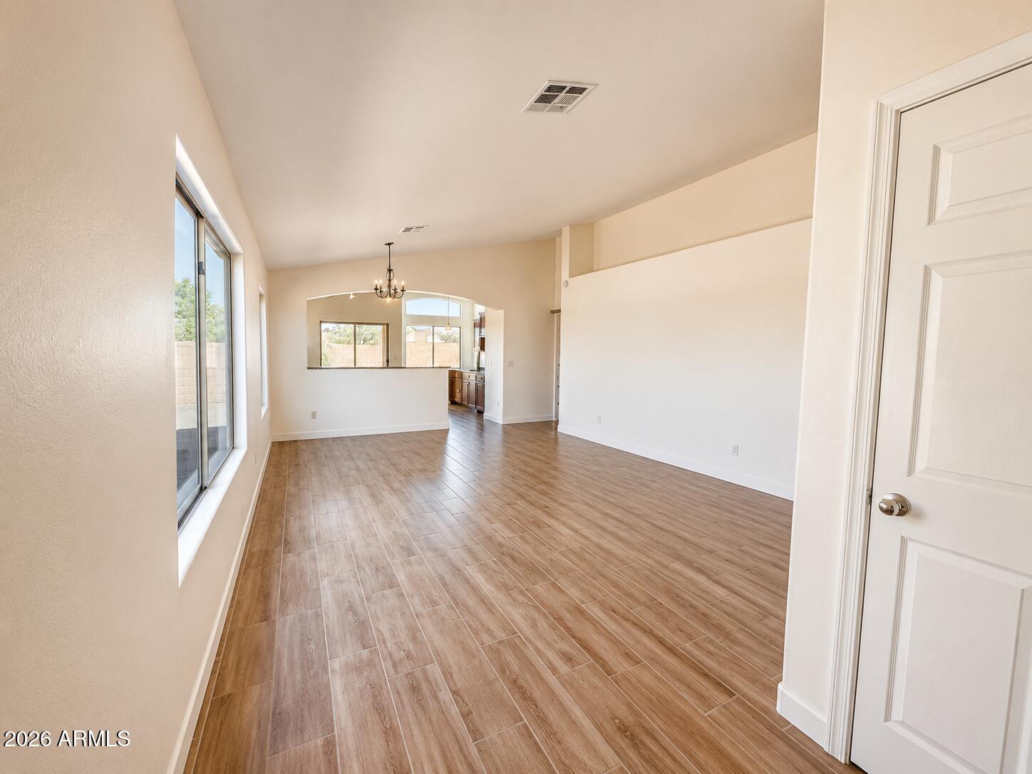 5256 W PLEASANT Lane