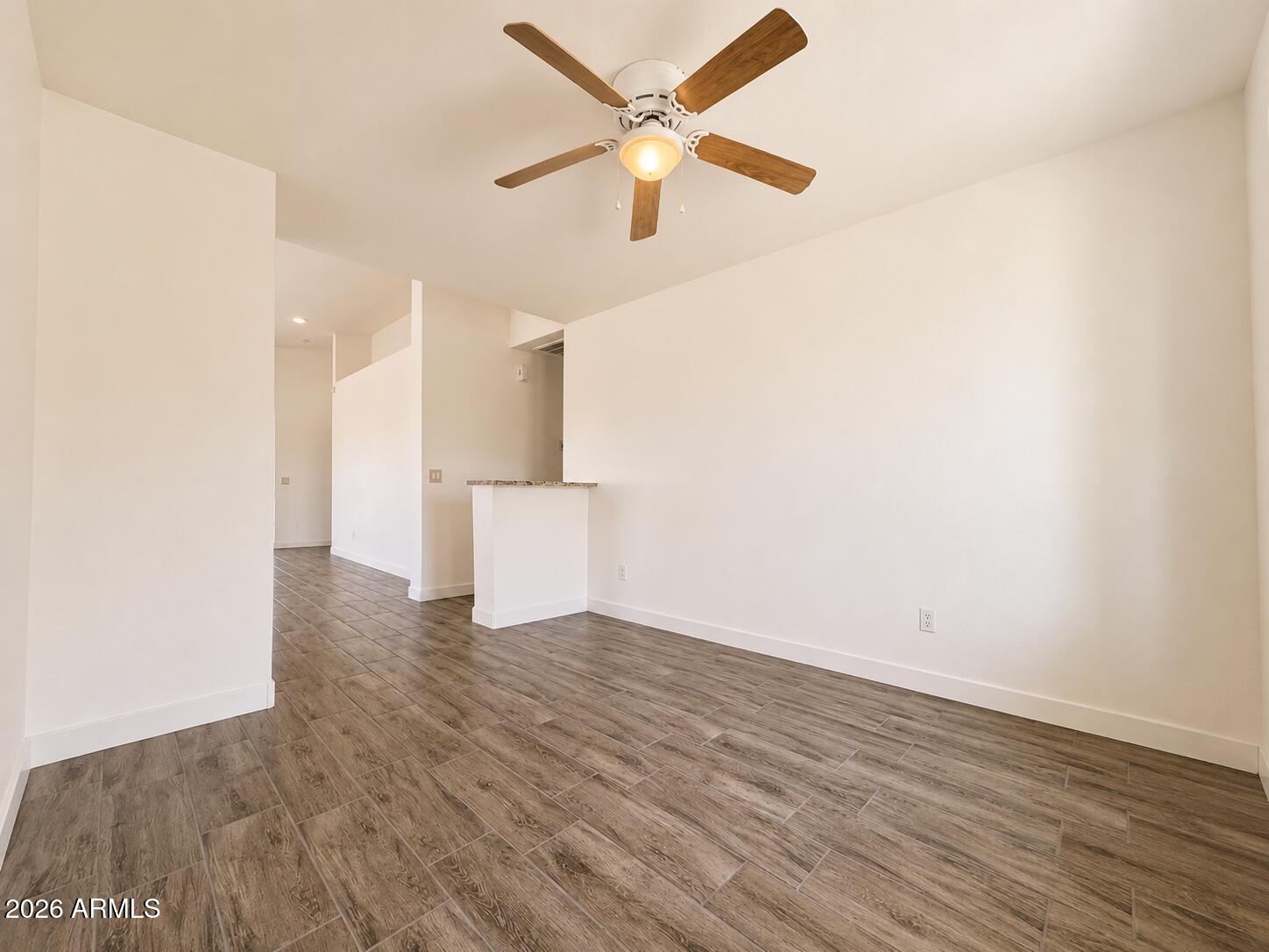 5256 W PLEASANT Lane