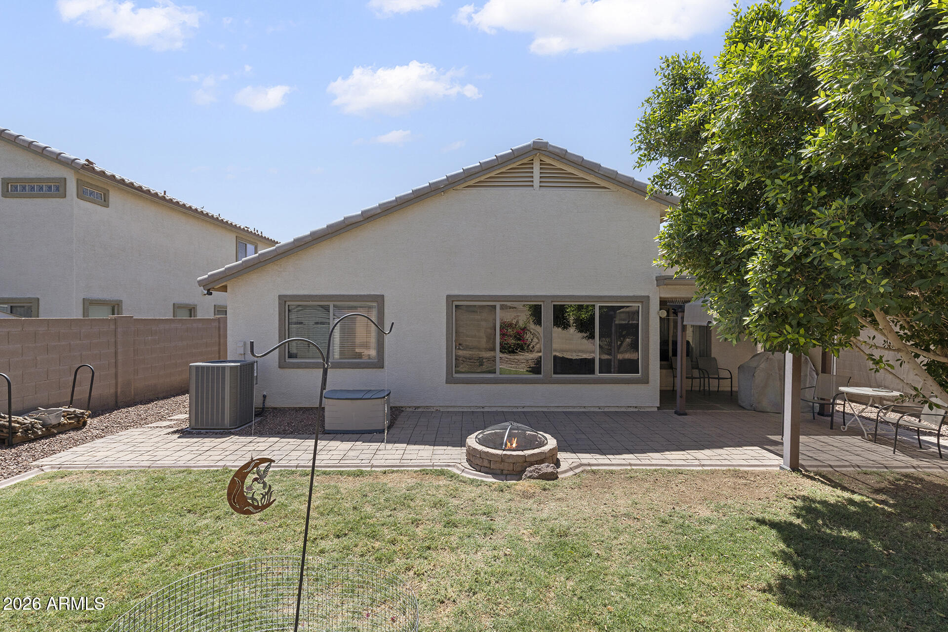 25542 W PIONEER Street