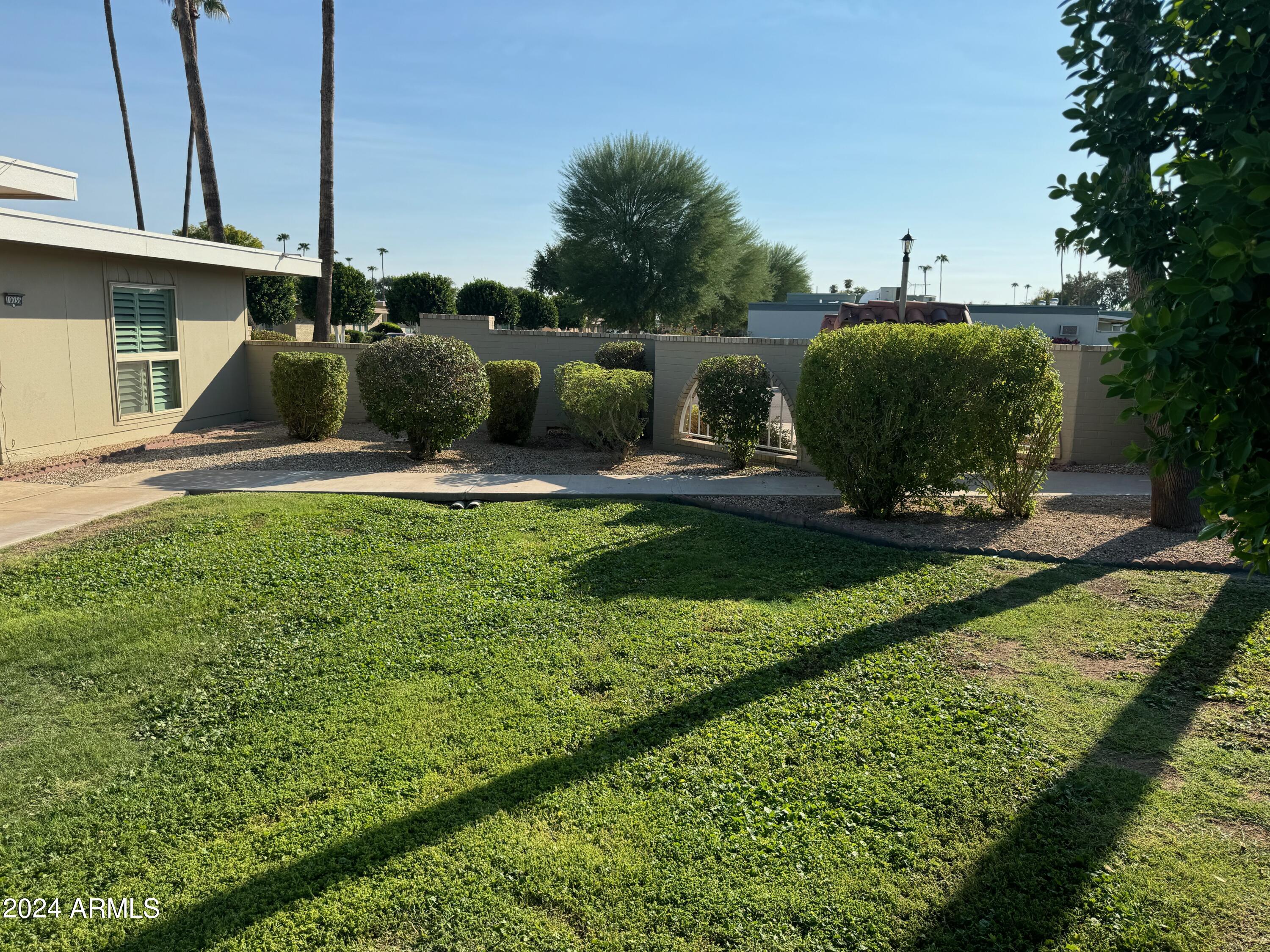 10038 W LANCASTER Drive