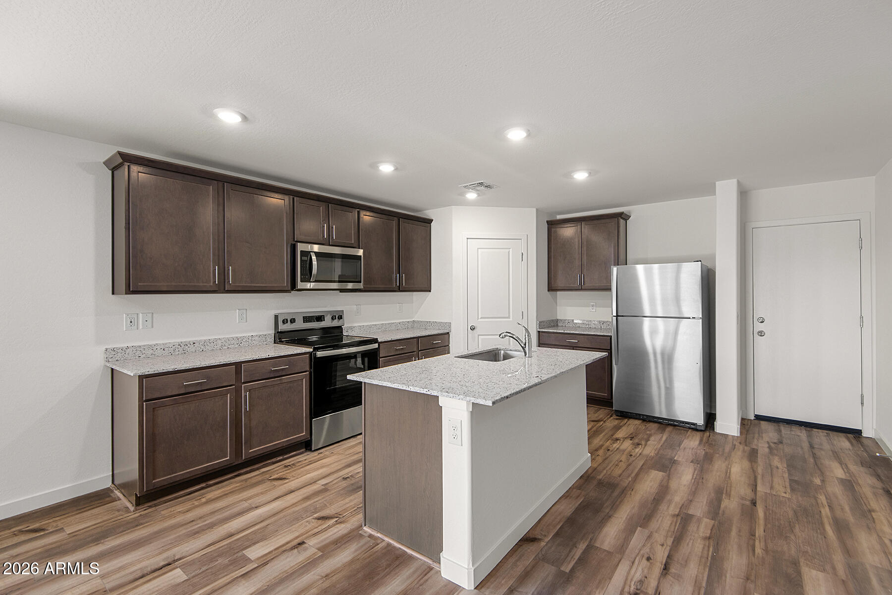 665 W Red Hawk Court