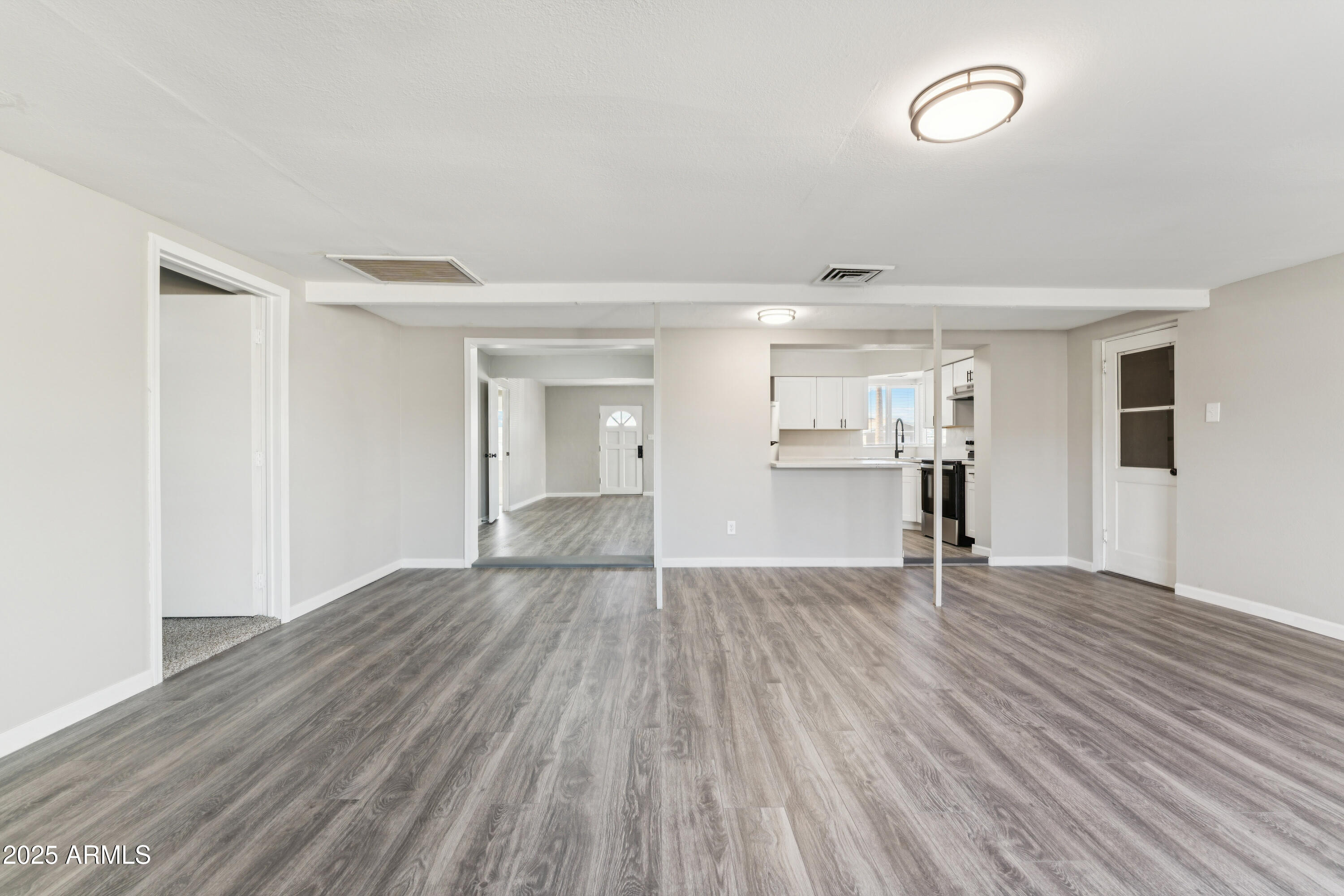 2160 E CORONA Avenue