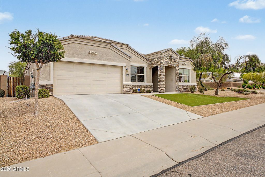 Photo of 30222 W Columbus Avenue, Buckeye, AZ 85396 (MLS # 7016117)