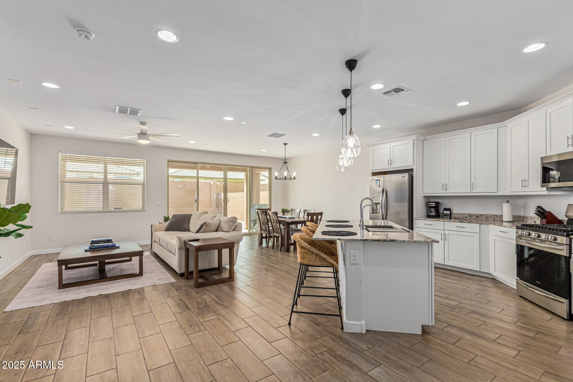 2517 W PECAN Road