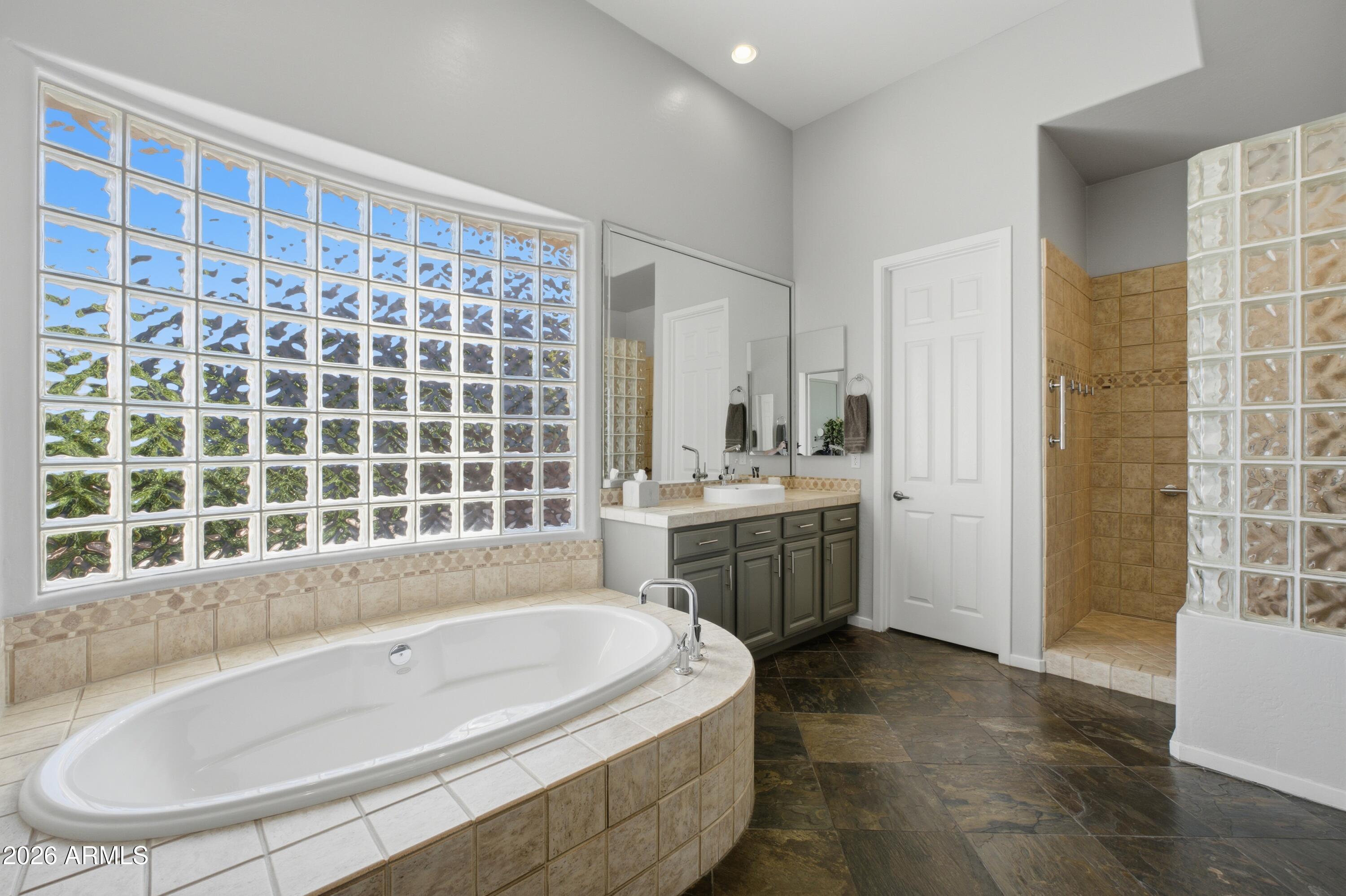 Scottsdale, Arizona, 85259, United States, 5 Bedrooms Bedrooms, ,3 BathroomsBathrooms,Residential,Active,2015439