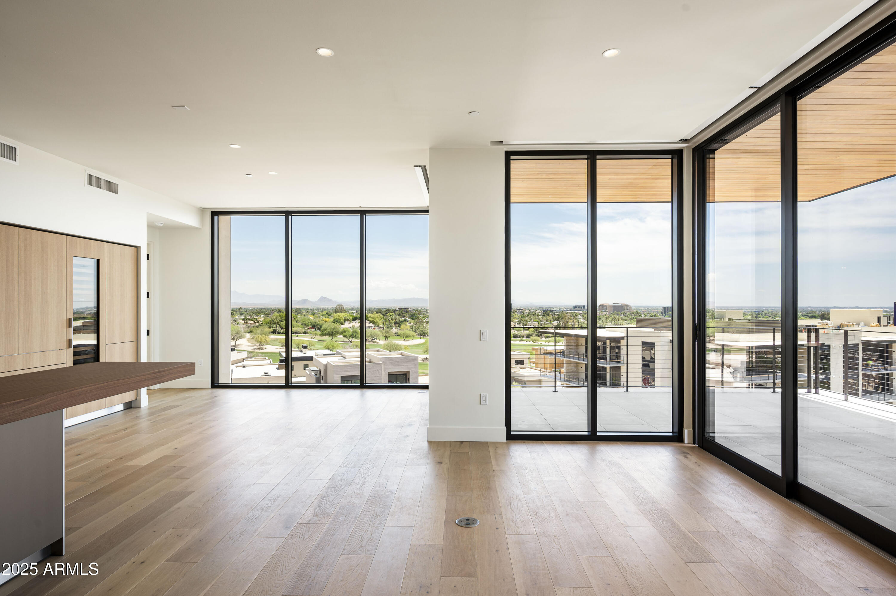 Ascent at the Phoenician Mountainside Condominium - Residential