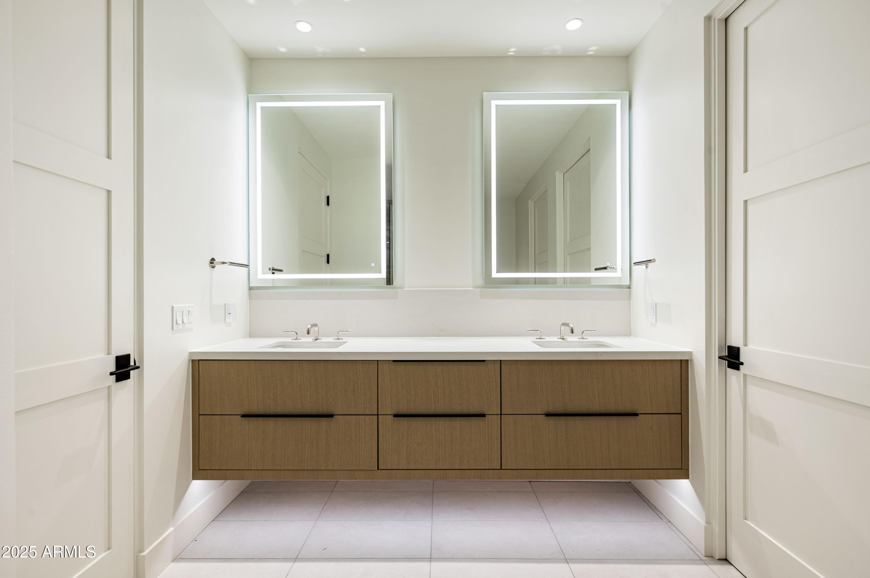 Ascent at the Phoenician Mountainside Condominium - Residential
