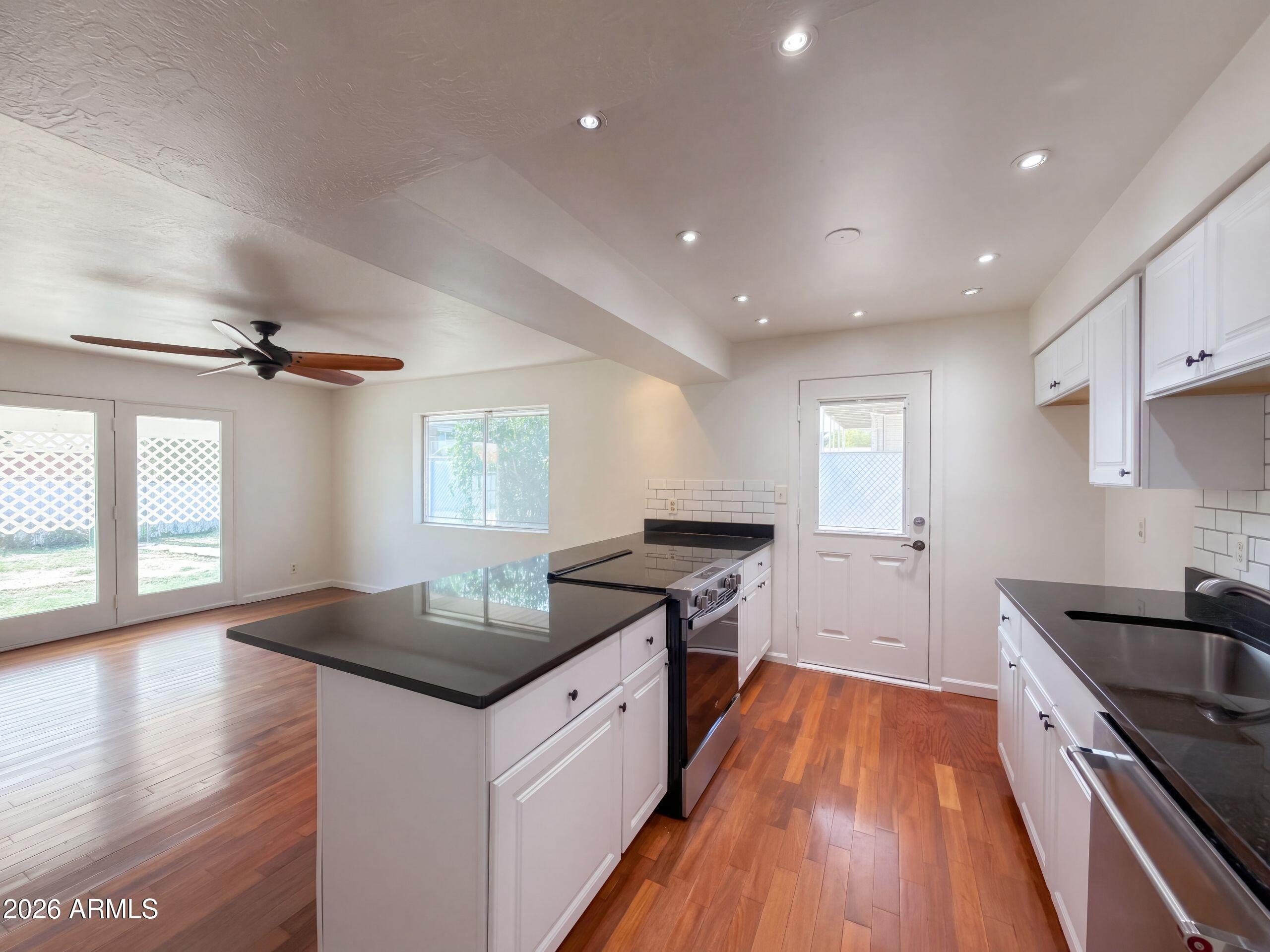 1137 E BRENDA Drive