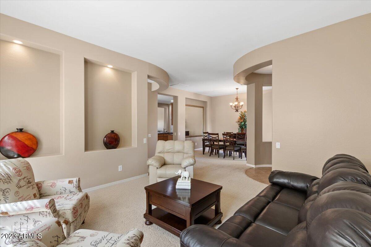 743 E TORREY PINES Place