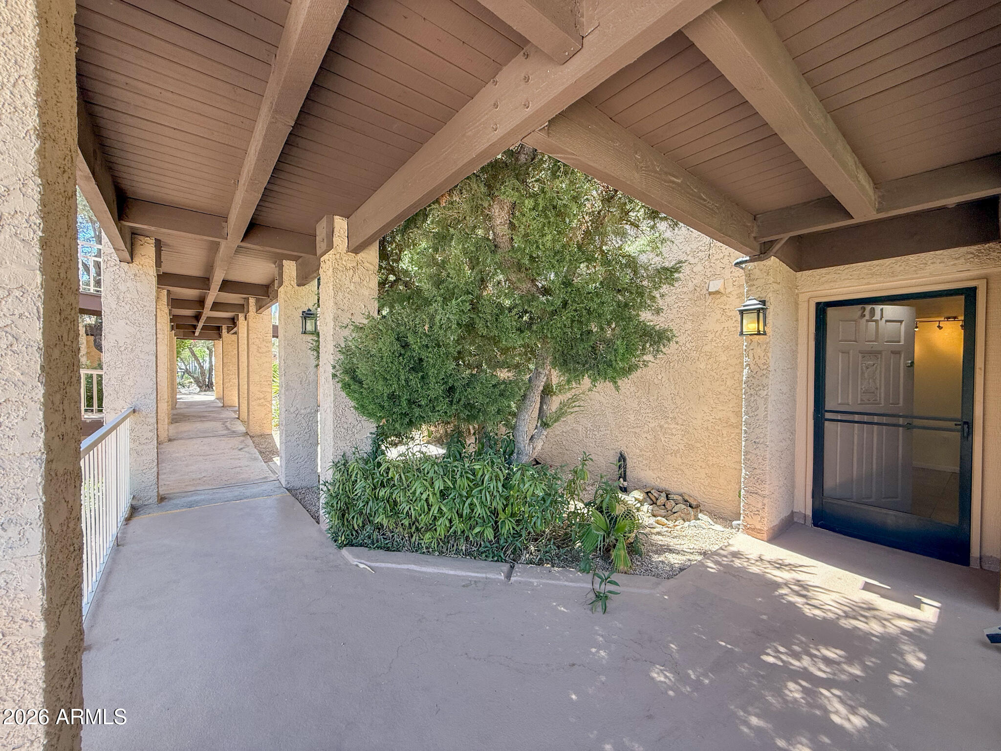 7402 E CAREFREE Drive 201