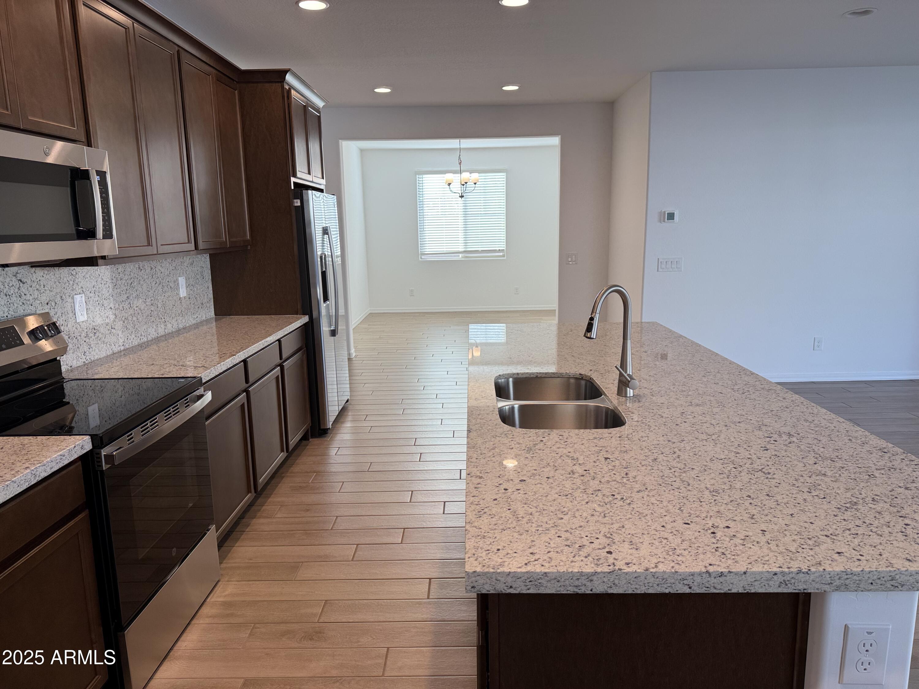 10270 W INDIANOLA Avenue