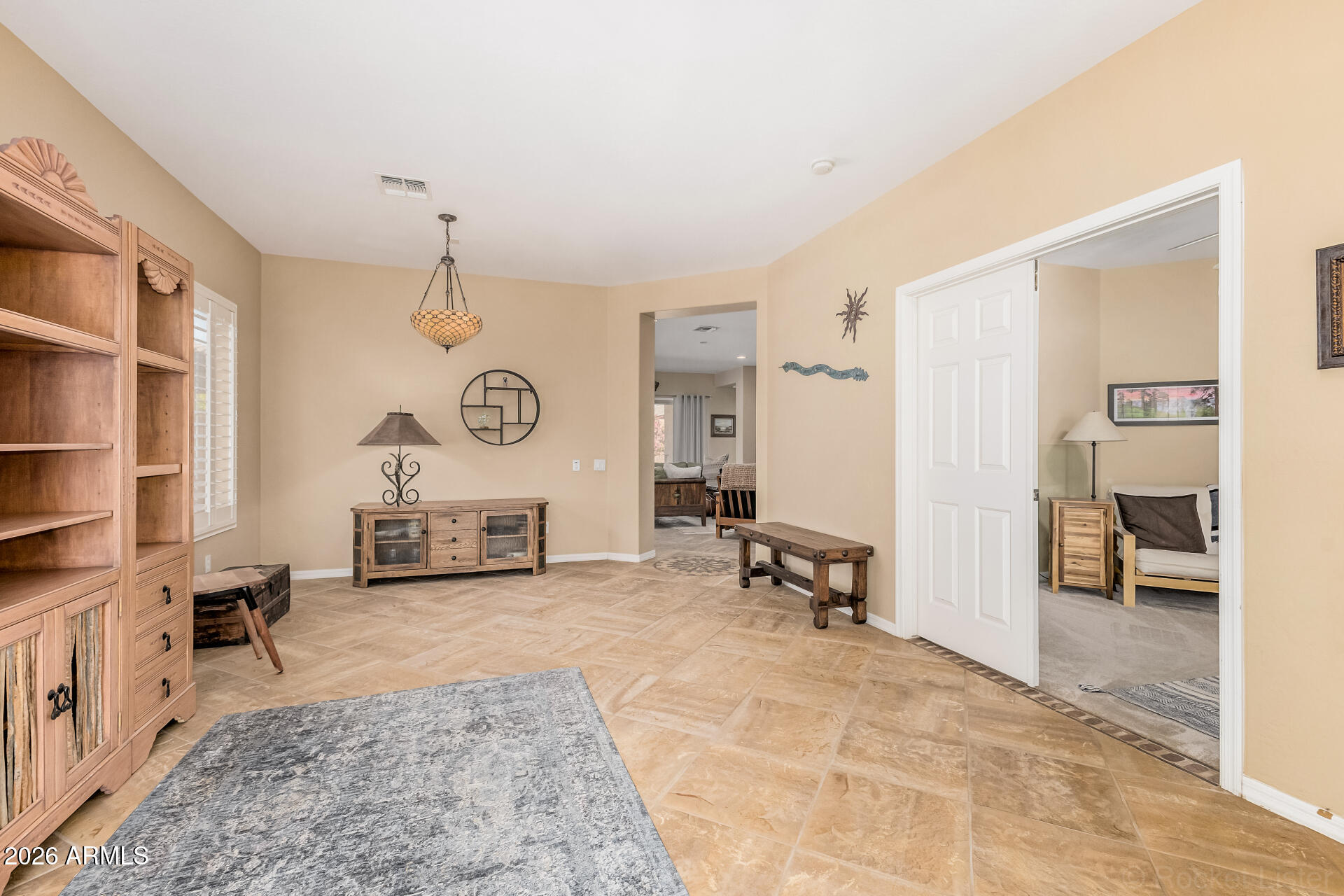 5308 W DESERT HOLLOW Drive