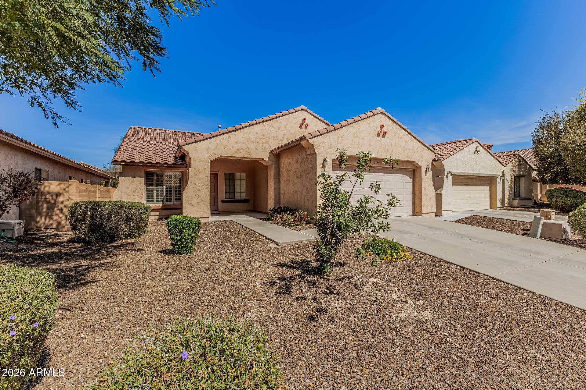5308 W DESERT HOLLOW Drive