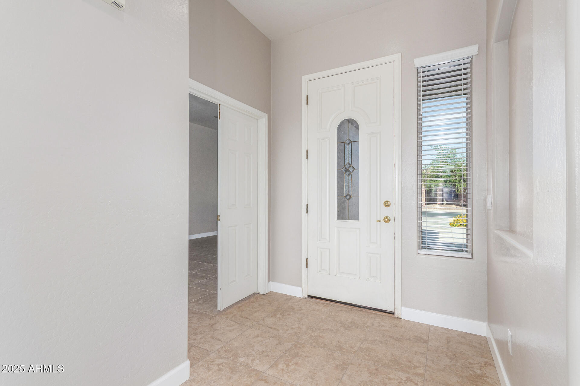 13681 W HOLLY Street