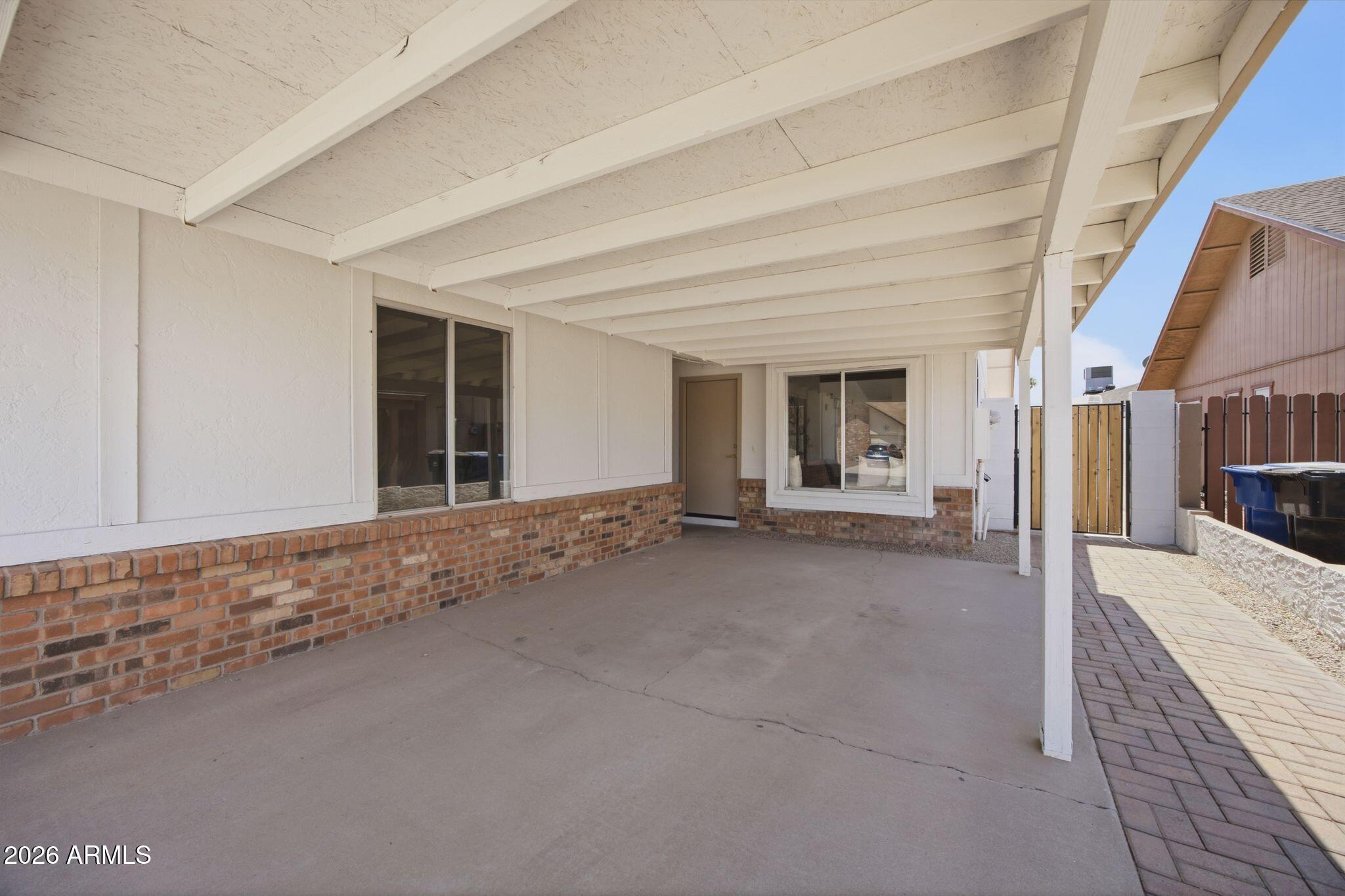957 W Emerald Circle