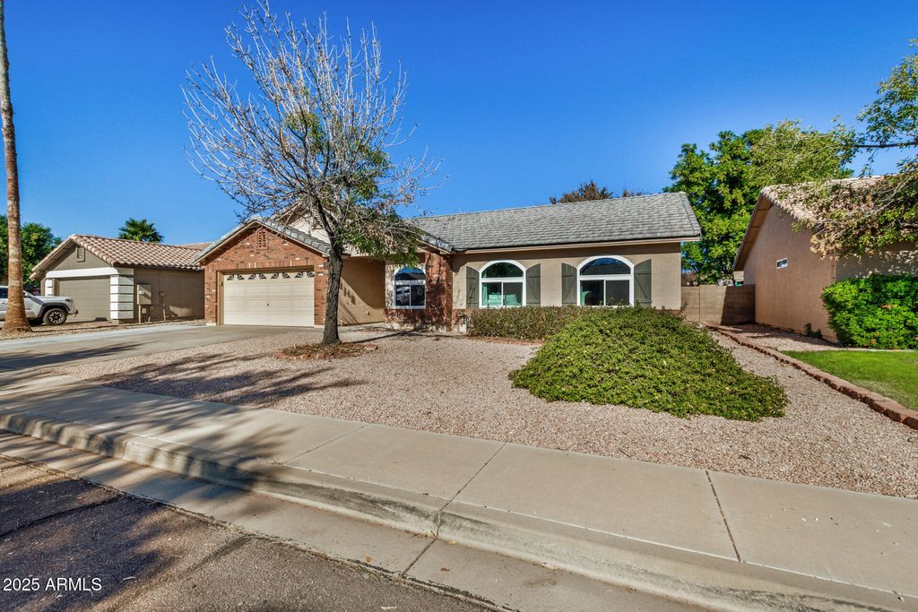 Photo of 2844 E Oakland Court, Gilbert, AZ 85295 (MLS # 6956954)
