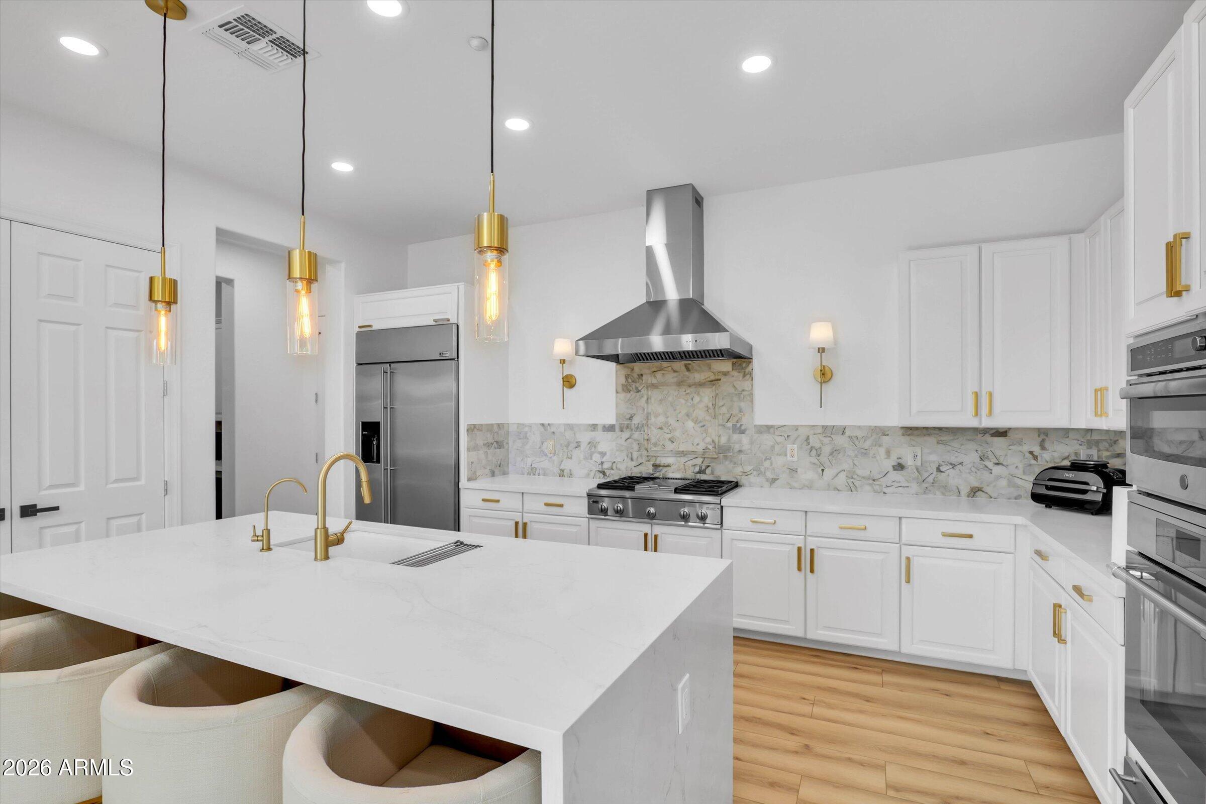 9272 E DESERT VILLAGE Drive