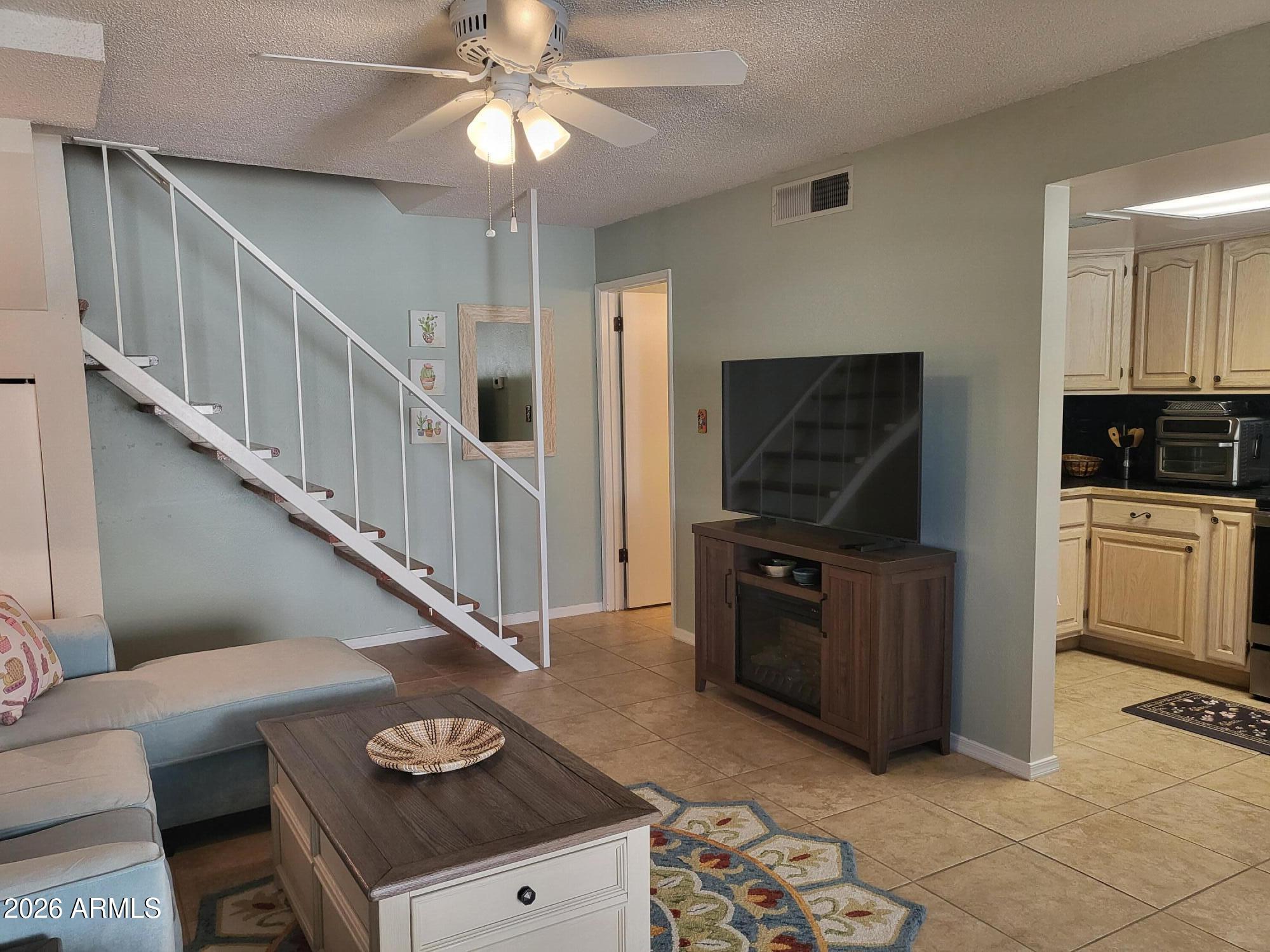 815 N HAYDEN Road B2