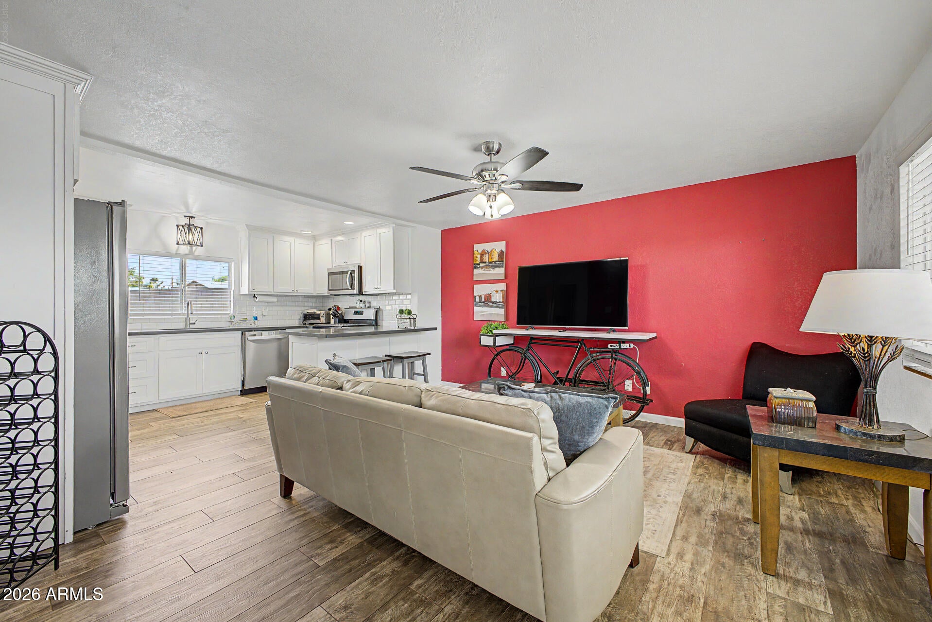 1844 E AVALON Drive