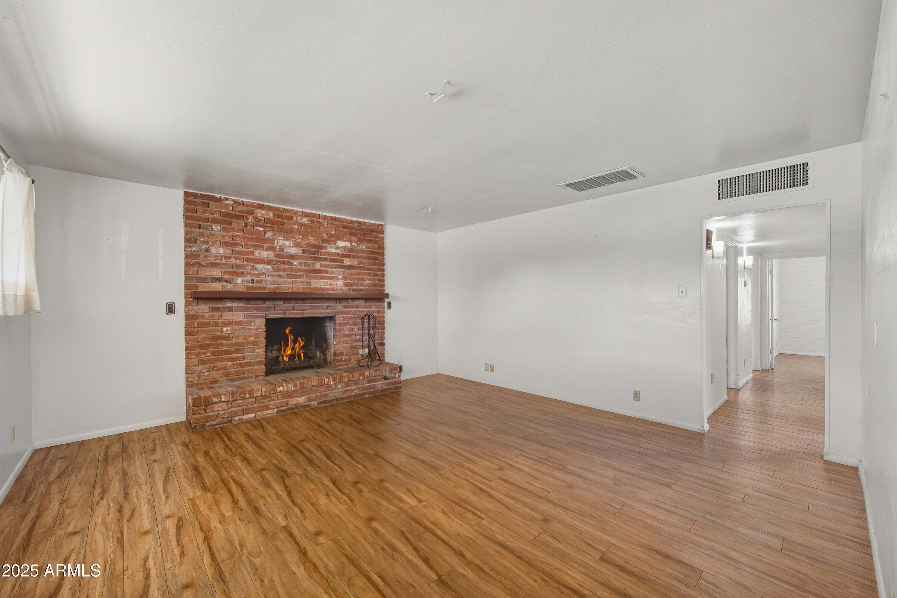 1602 E PALO VERDE Drive