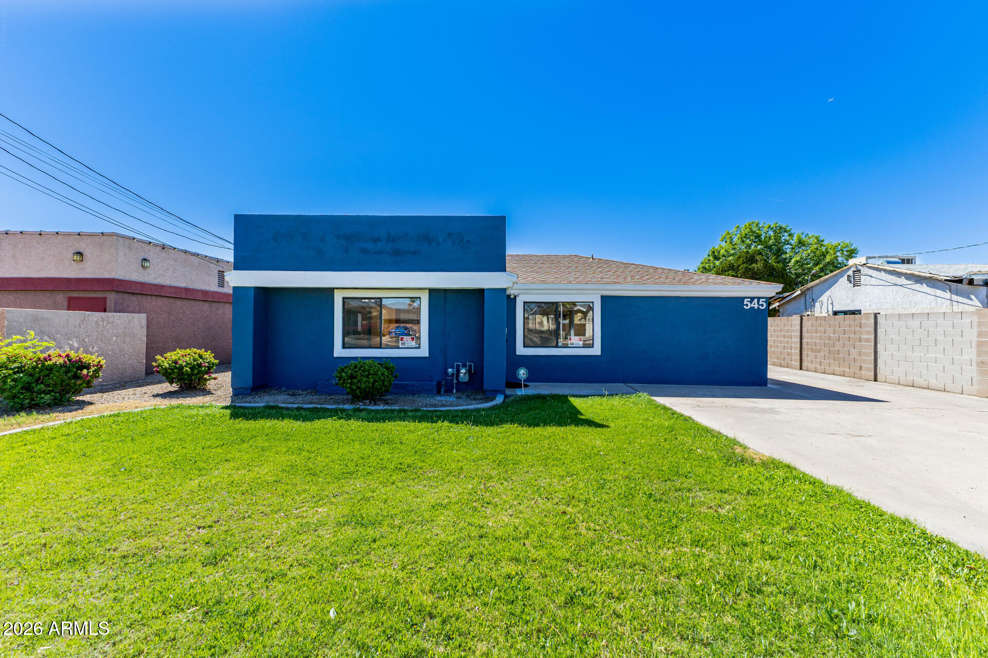 545 E UNIVERSITY Drive