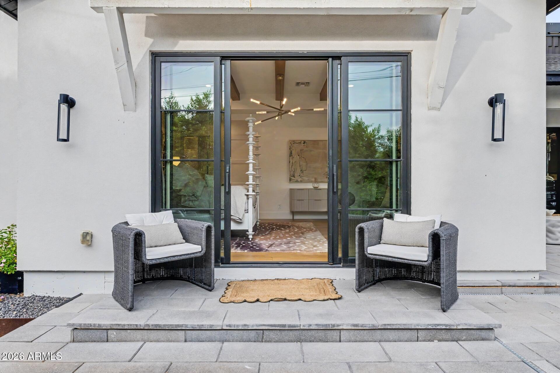 FAIRLANE 3 - Residential