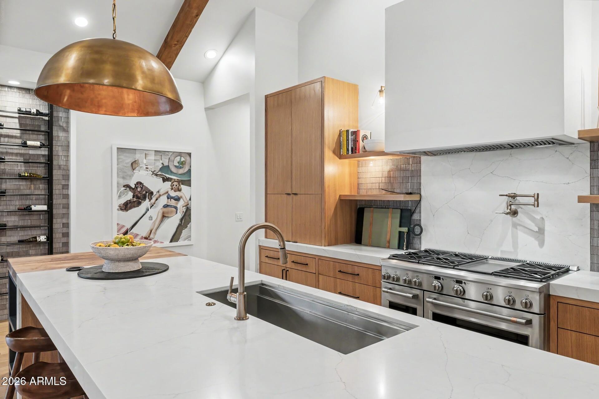 FAIRLANE 3 - Residential