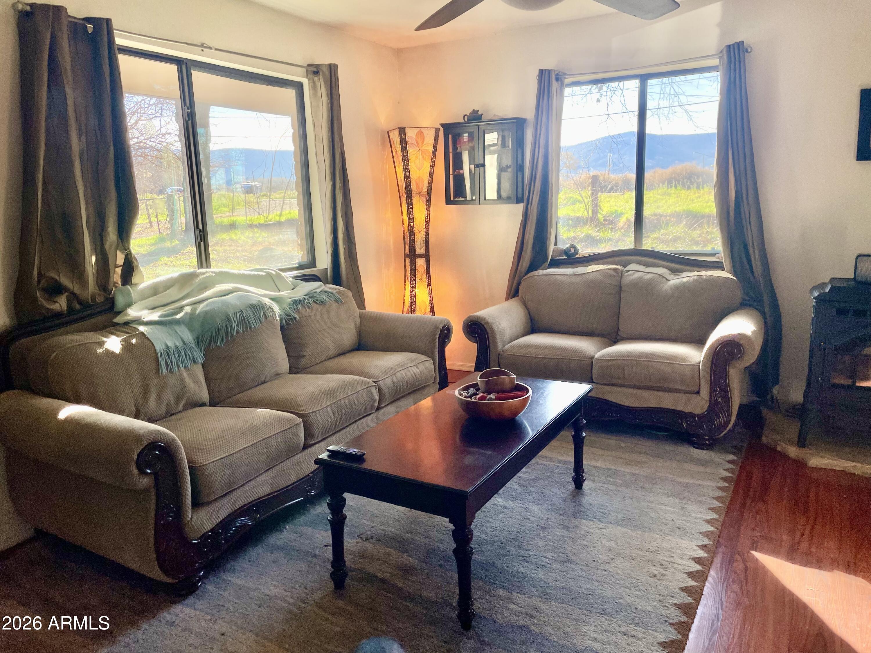 547 N MONTEZUMA CASTLE Highway