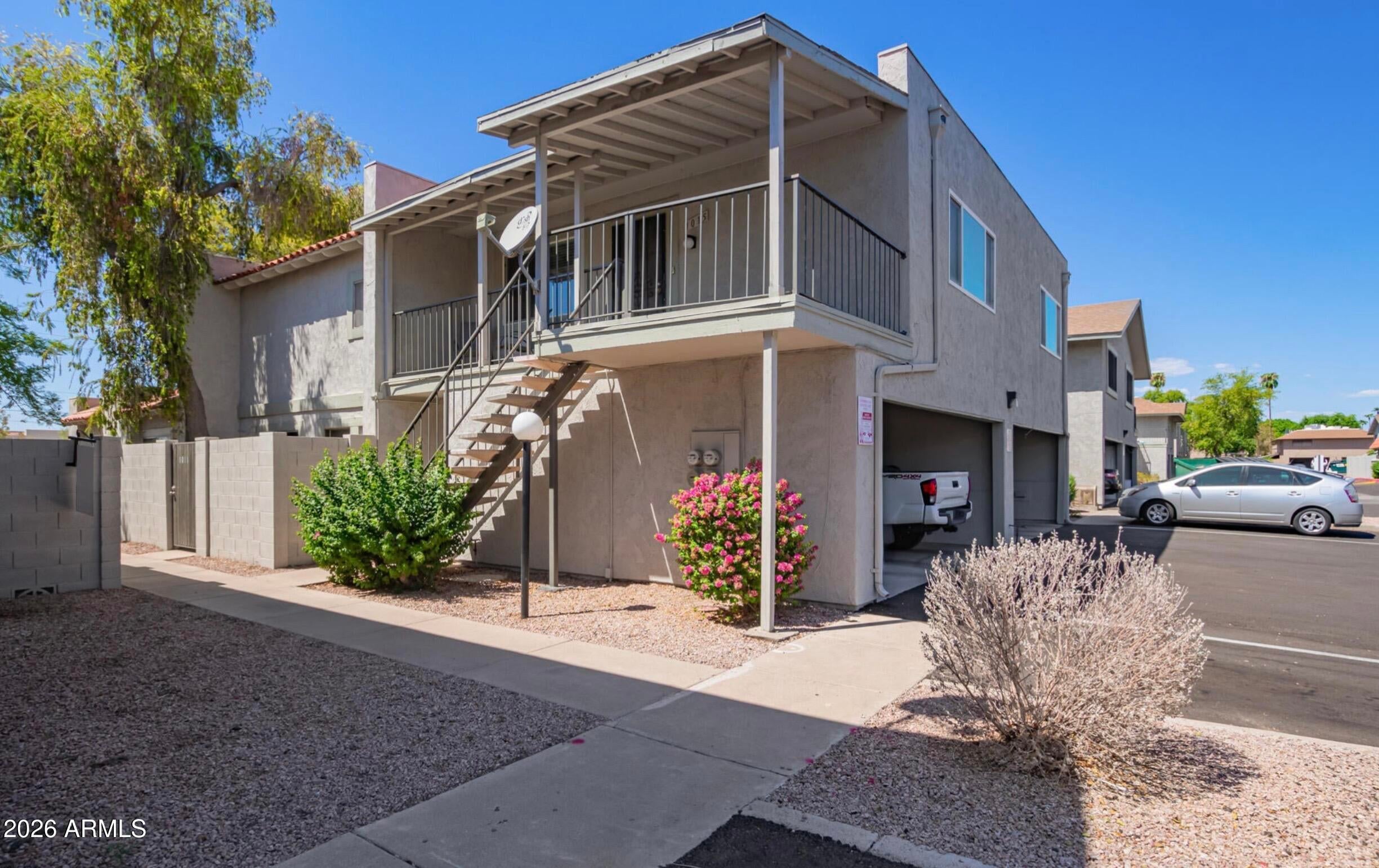 1015 N GRANITE REEF Road N 13