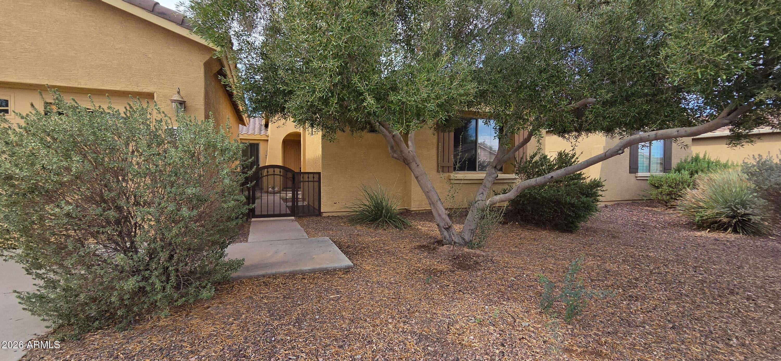 42557 W ABBEY Road